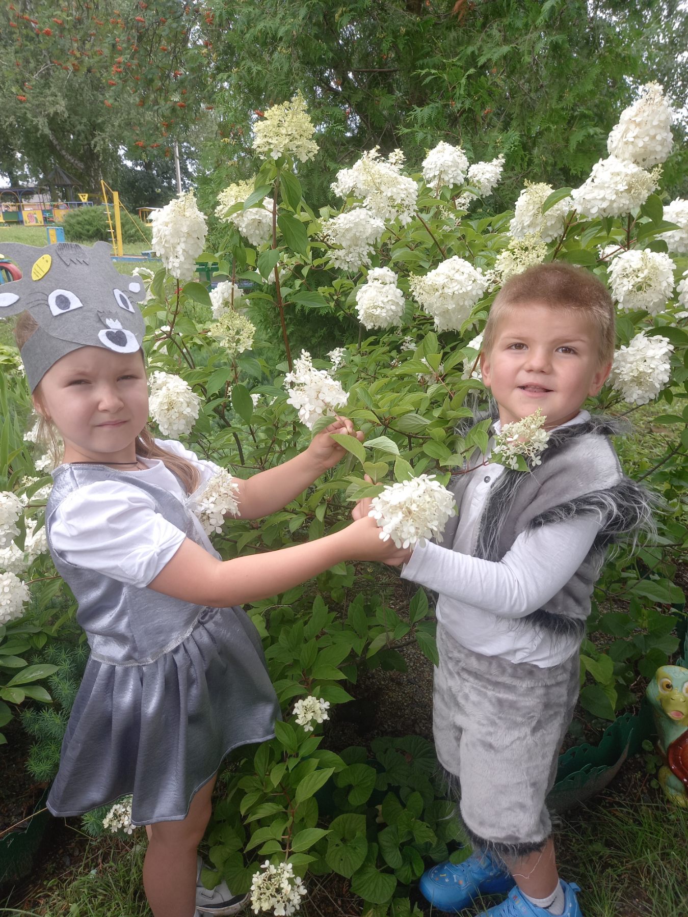 Фото без опису