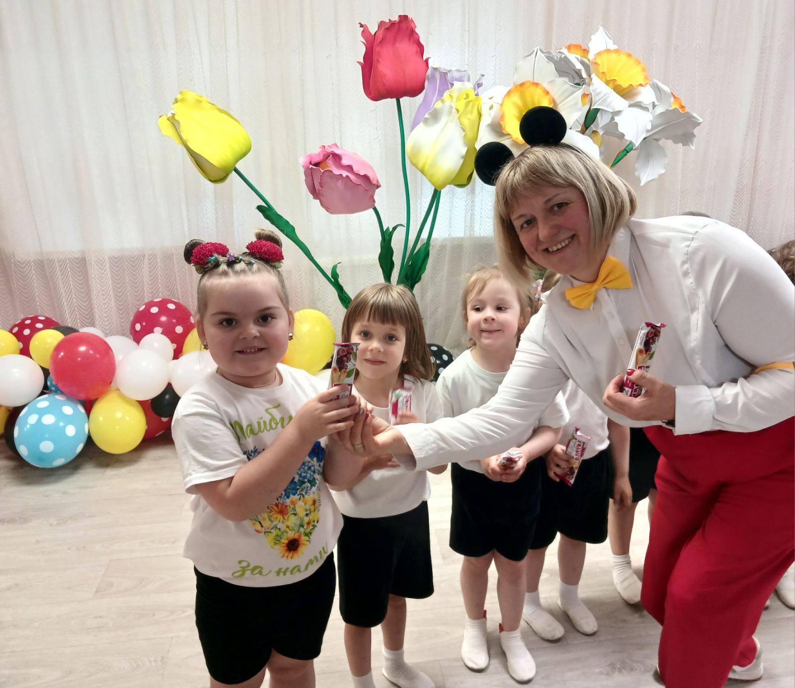 Фото без опису