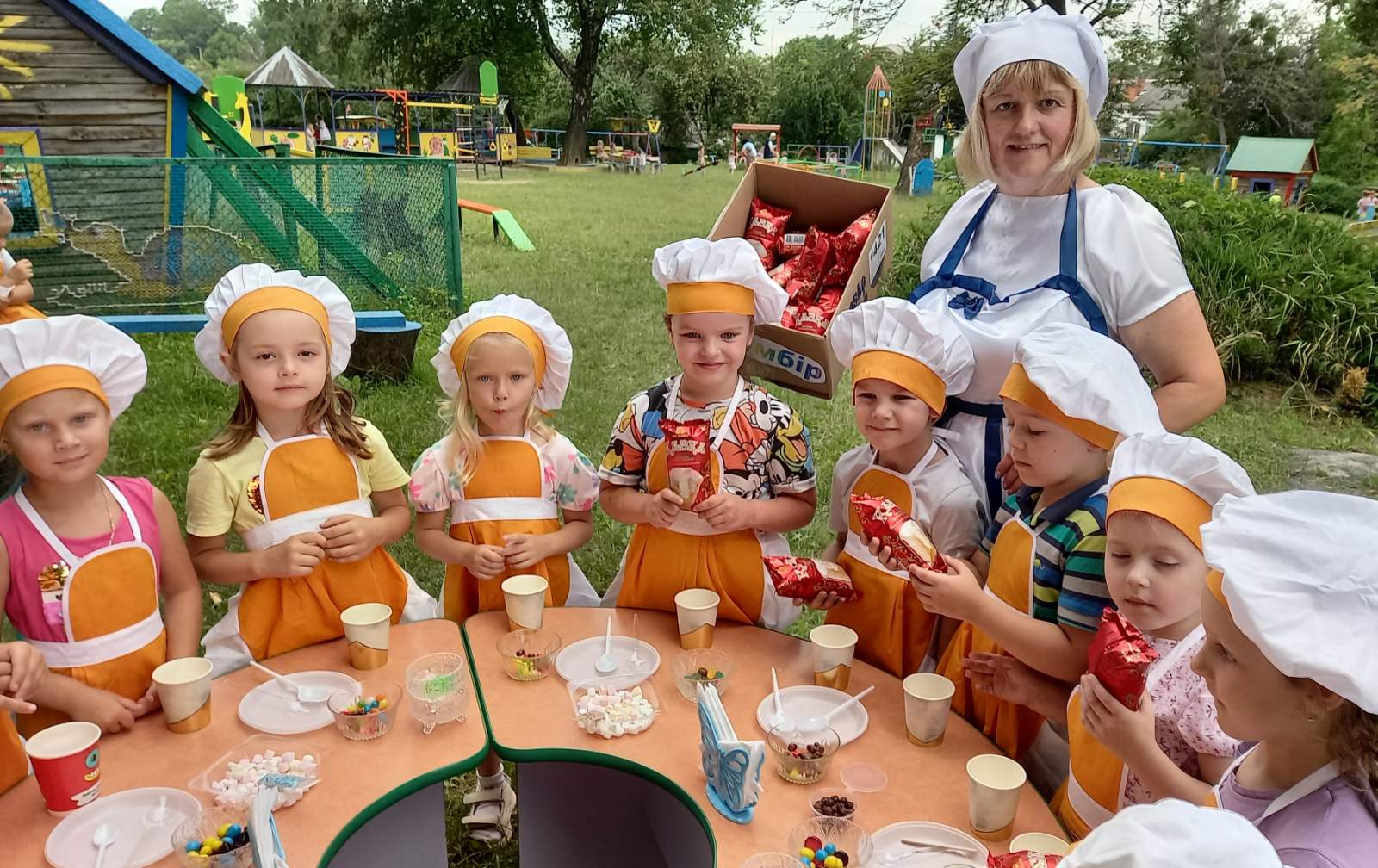 Фото без опису