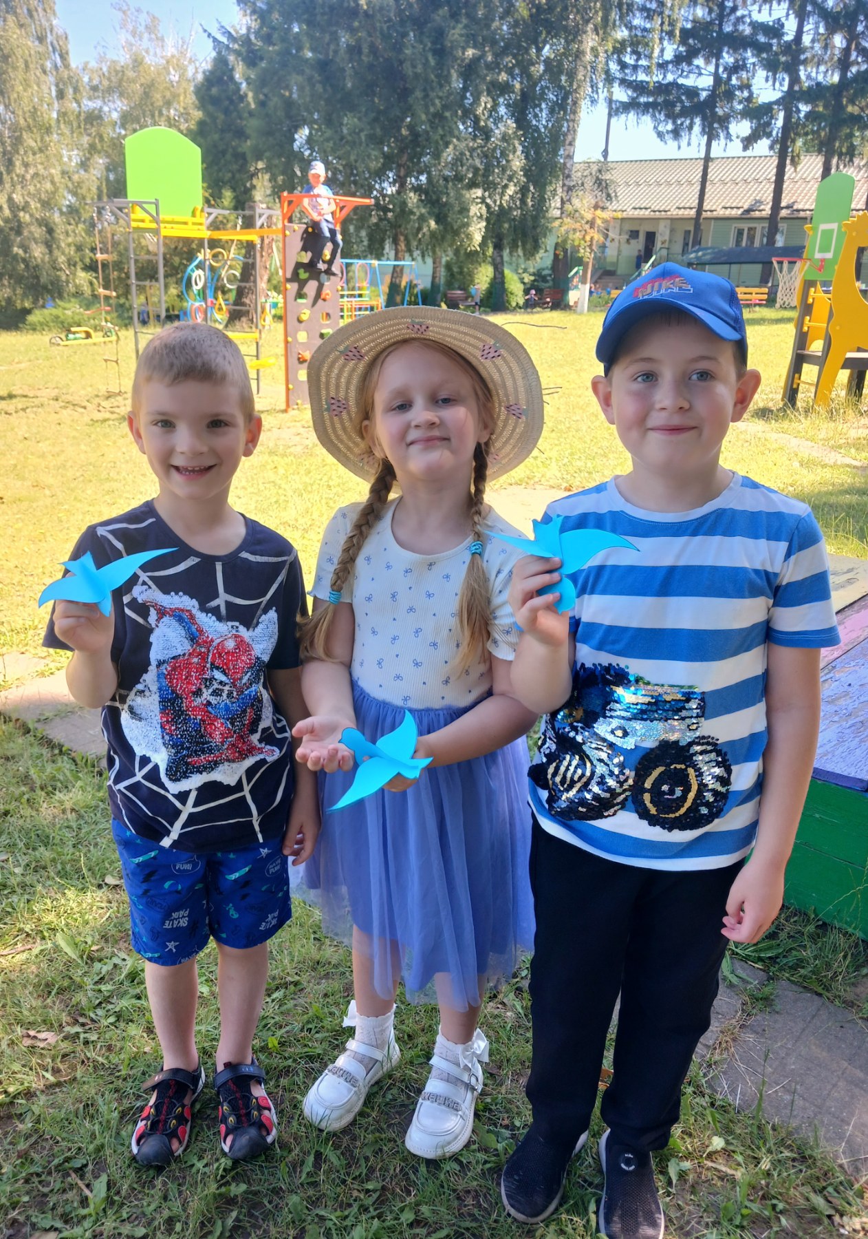 Фото без опису