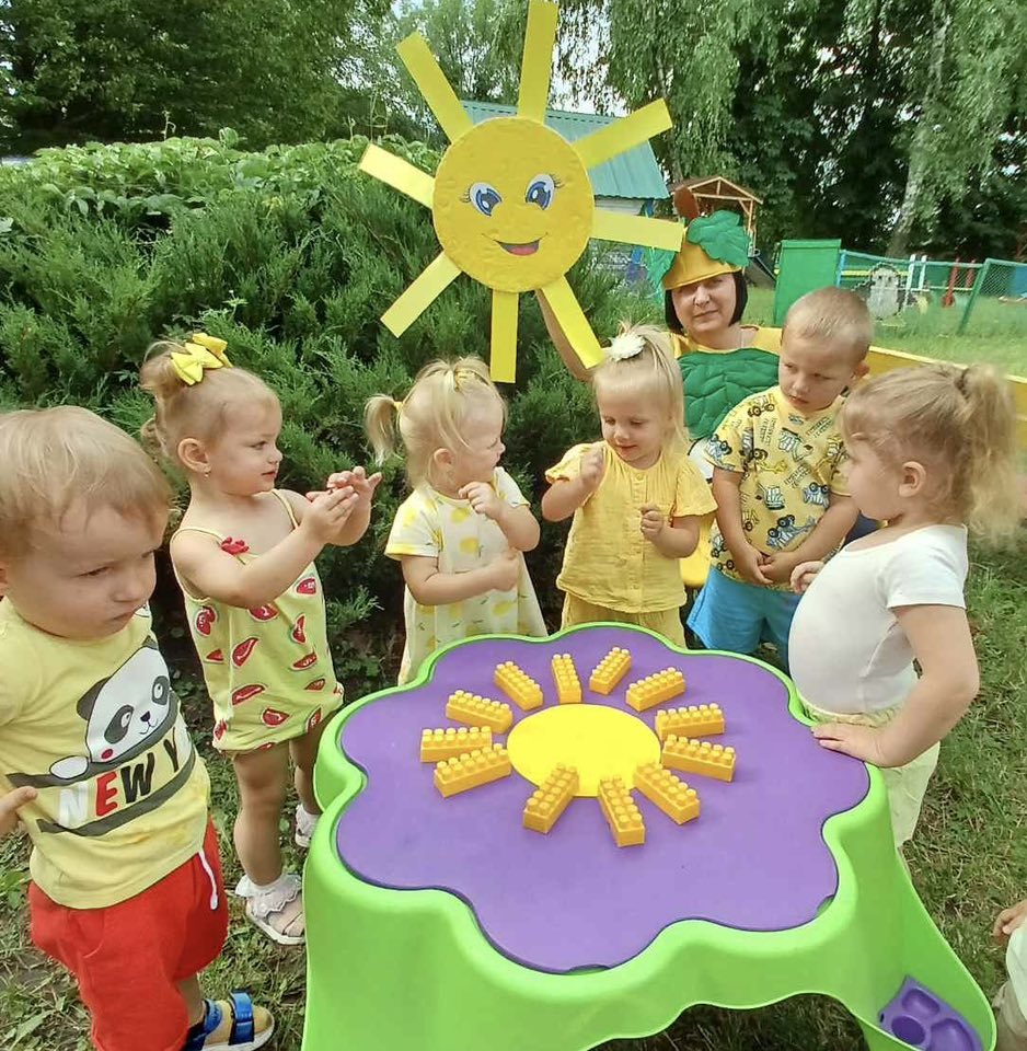 Фото без опису