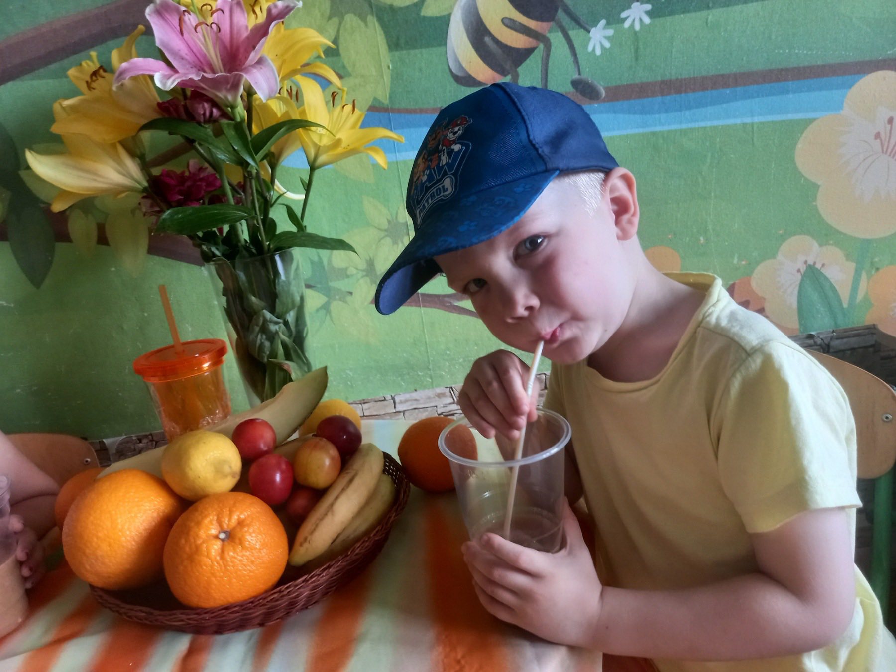 Фото без опису