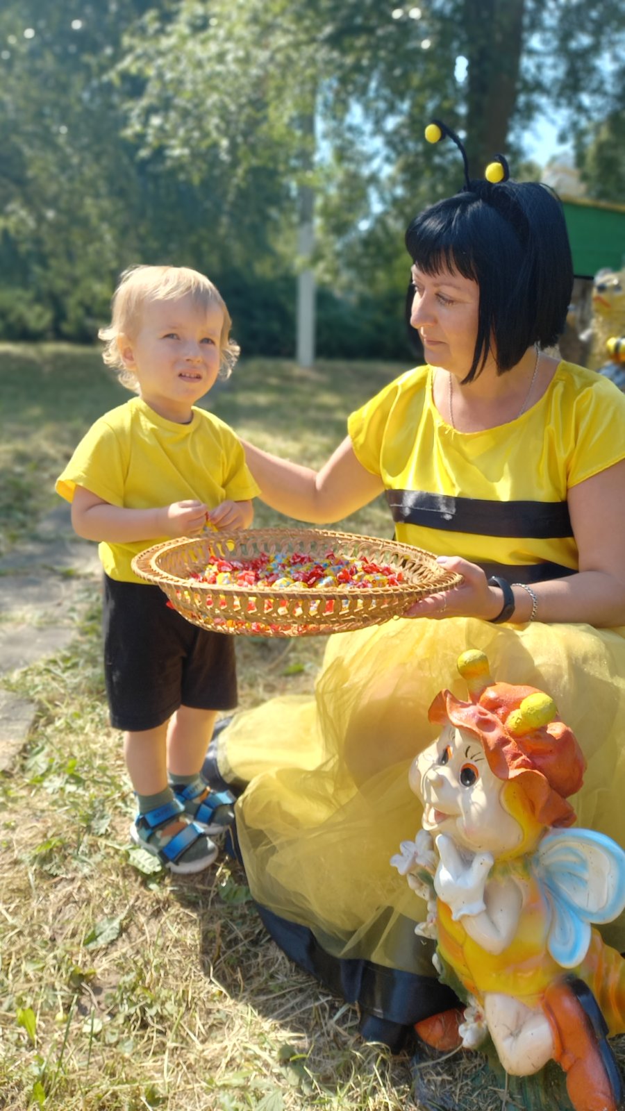 Фото без опису