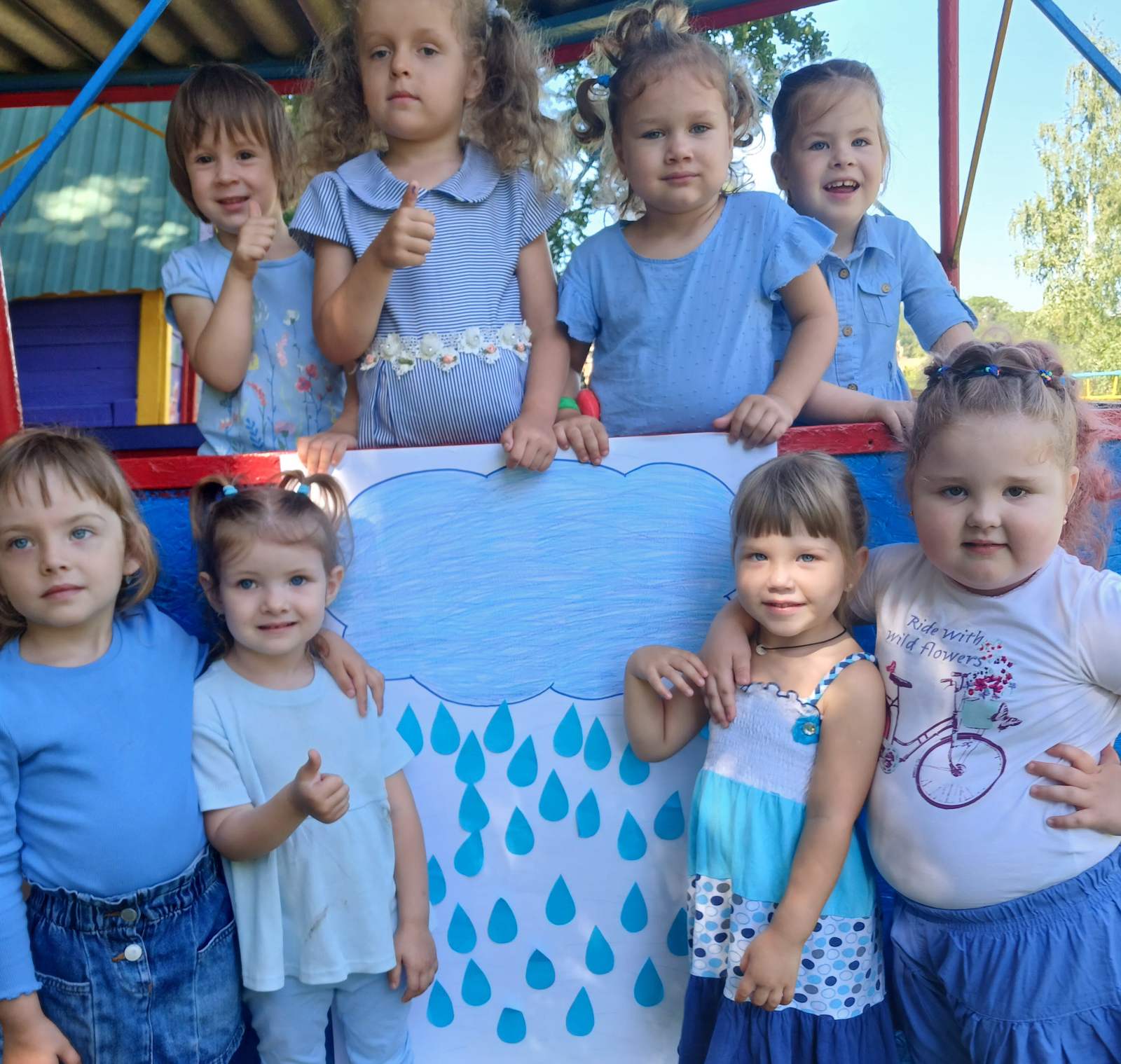 Фото без опису