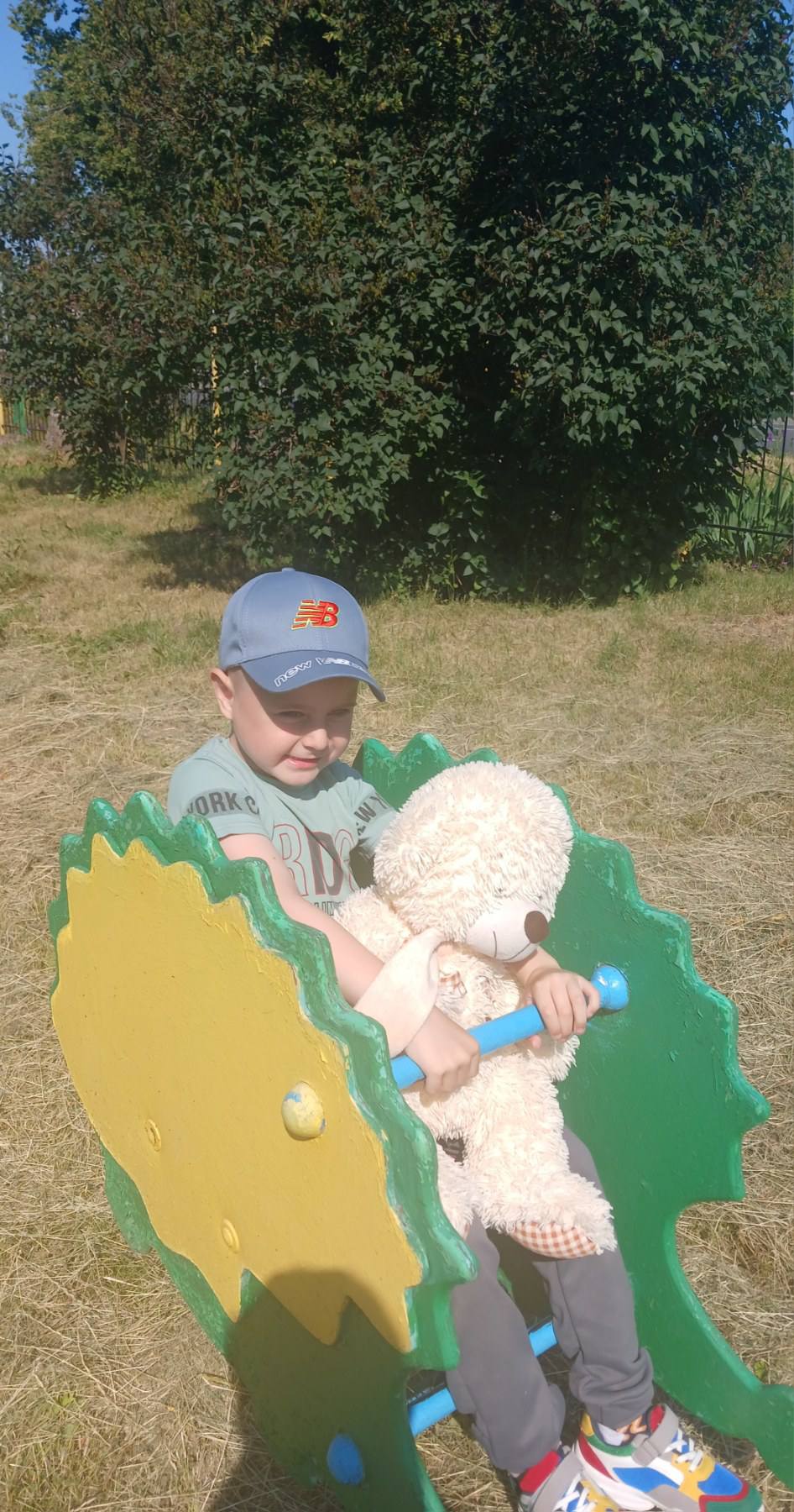 Фото без опису