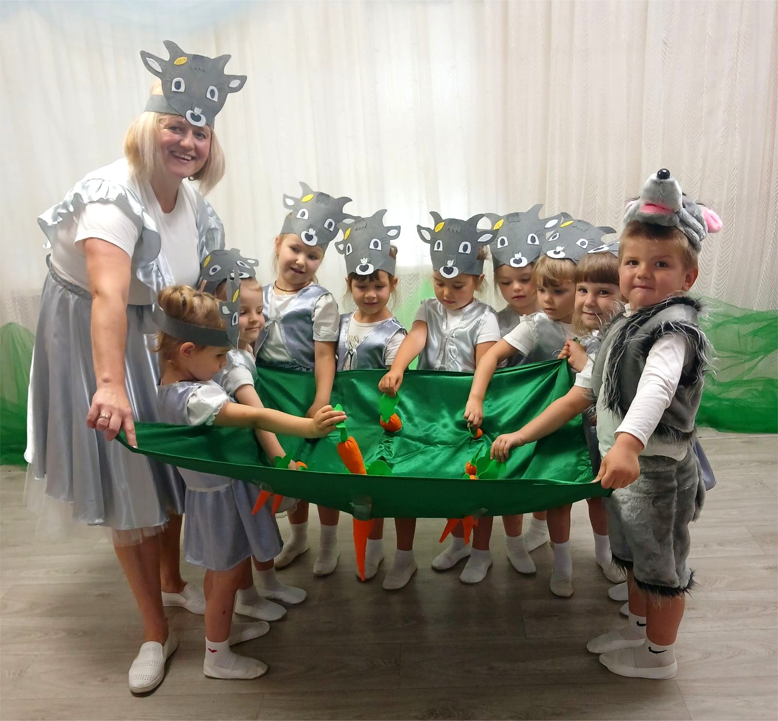 Фото без опису