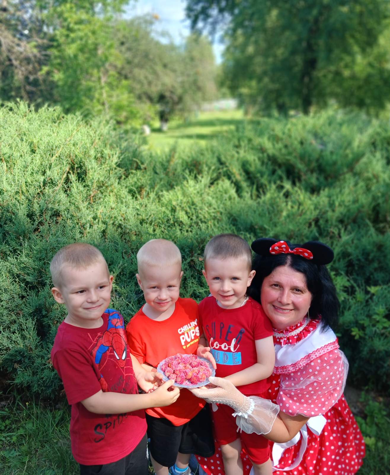 Фото без опису