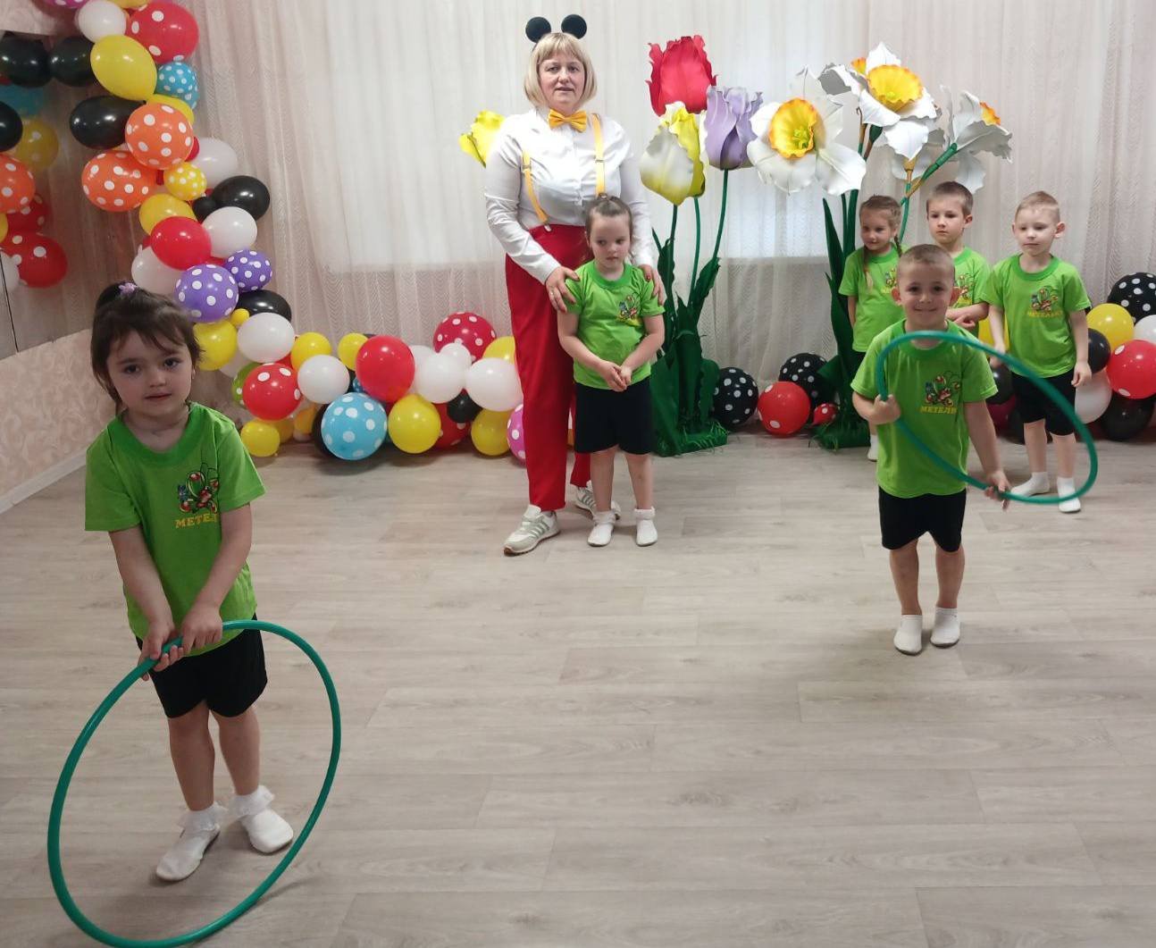 Фото без опису