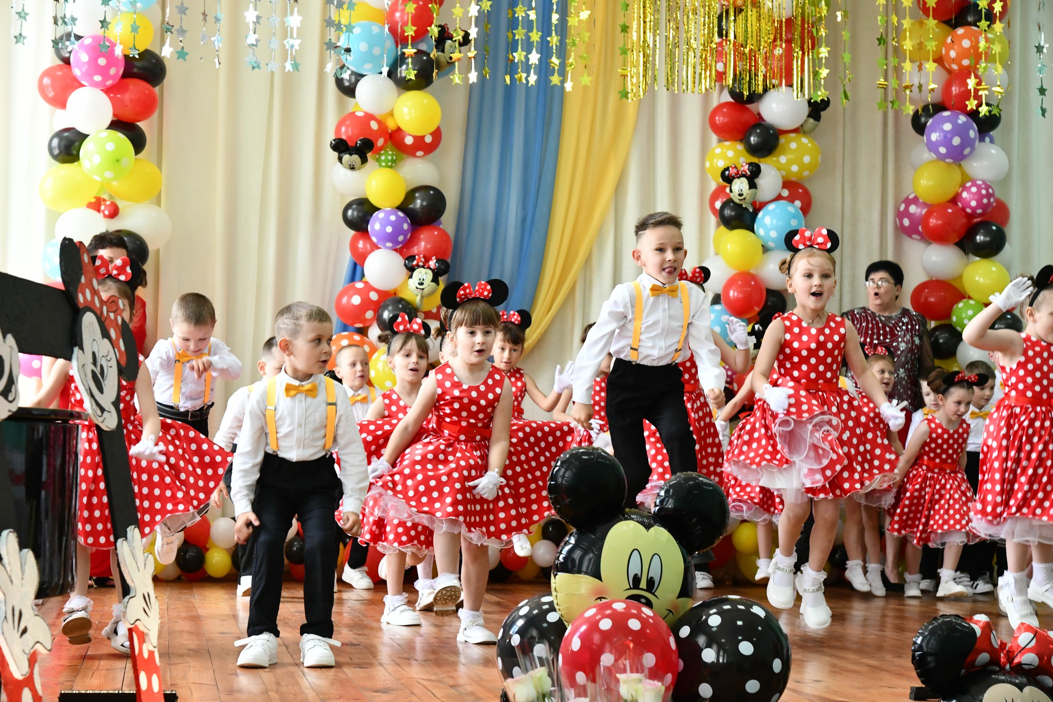 Фото без опису