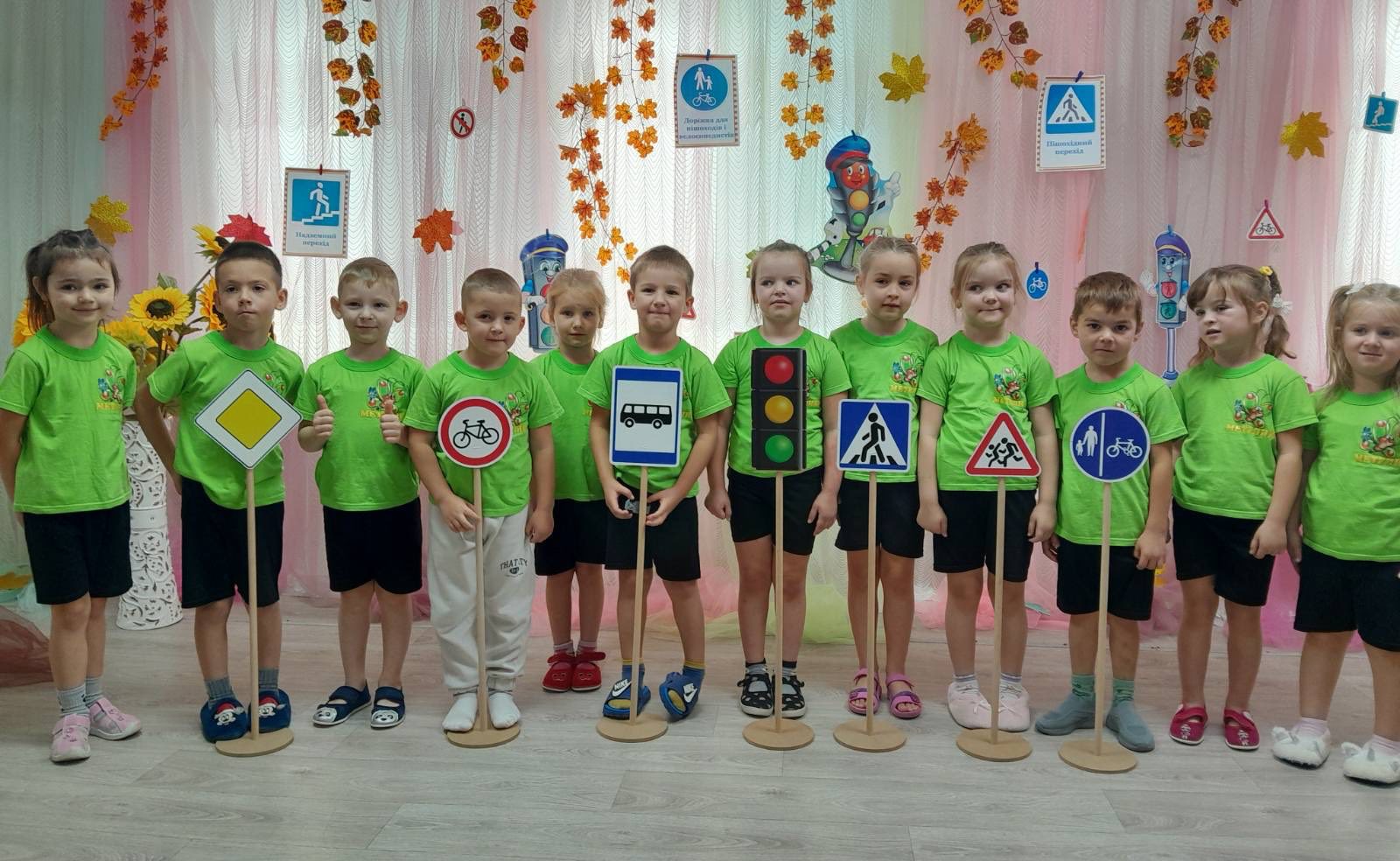 Фото без опису