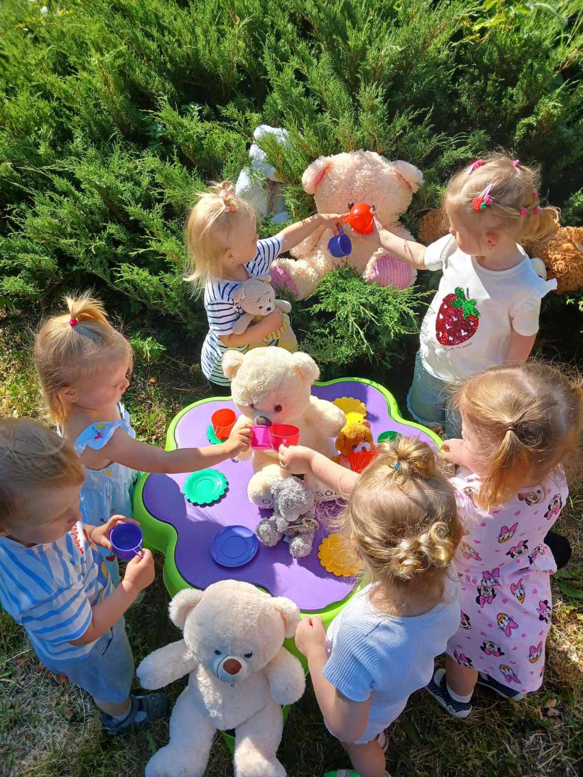 Фото без опису