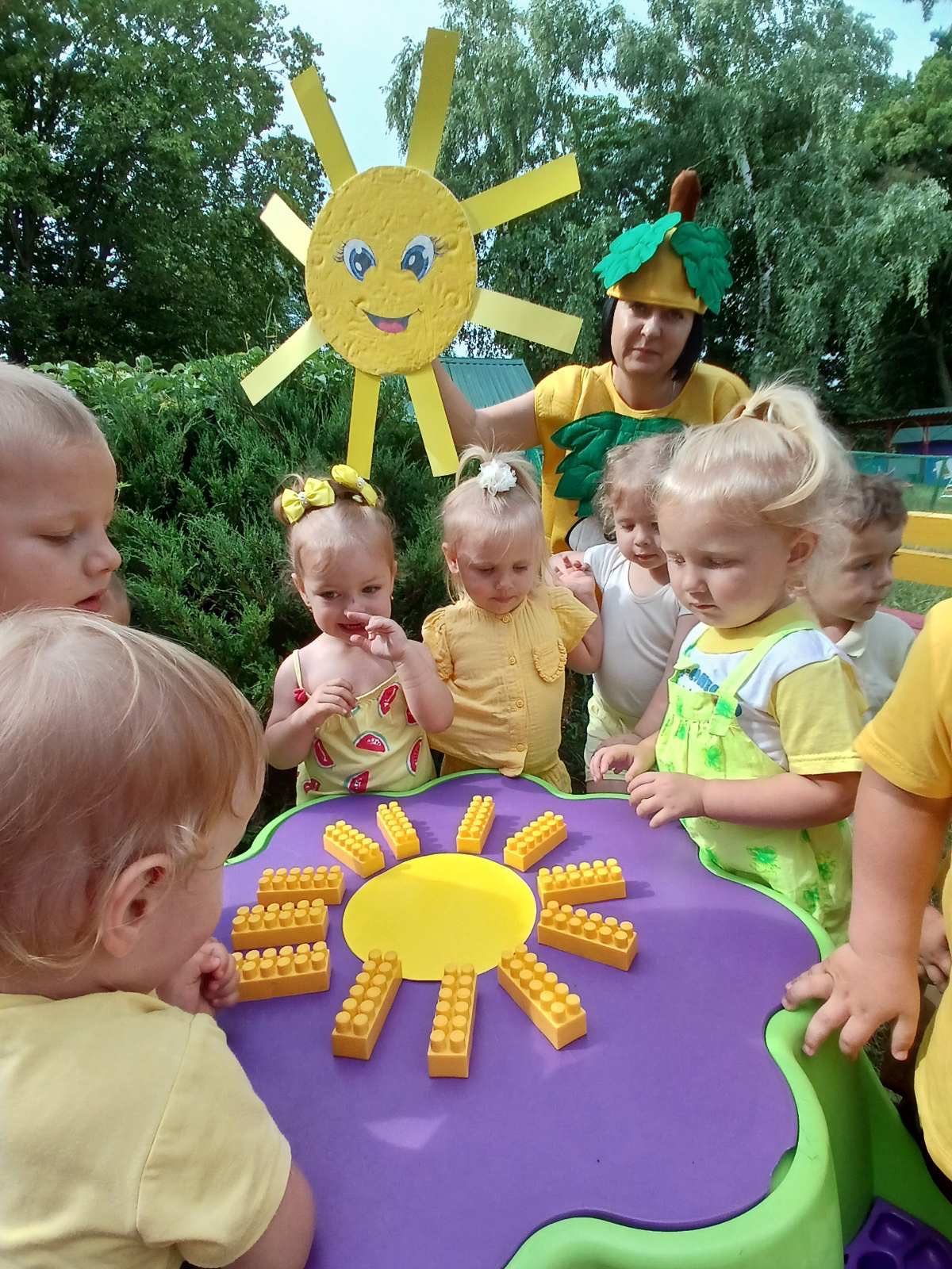 Фото без опису