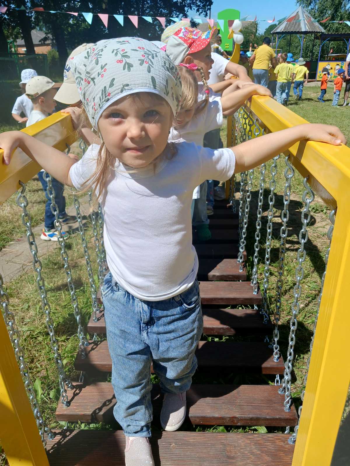 Фото без опису