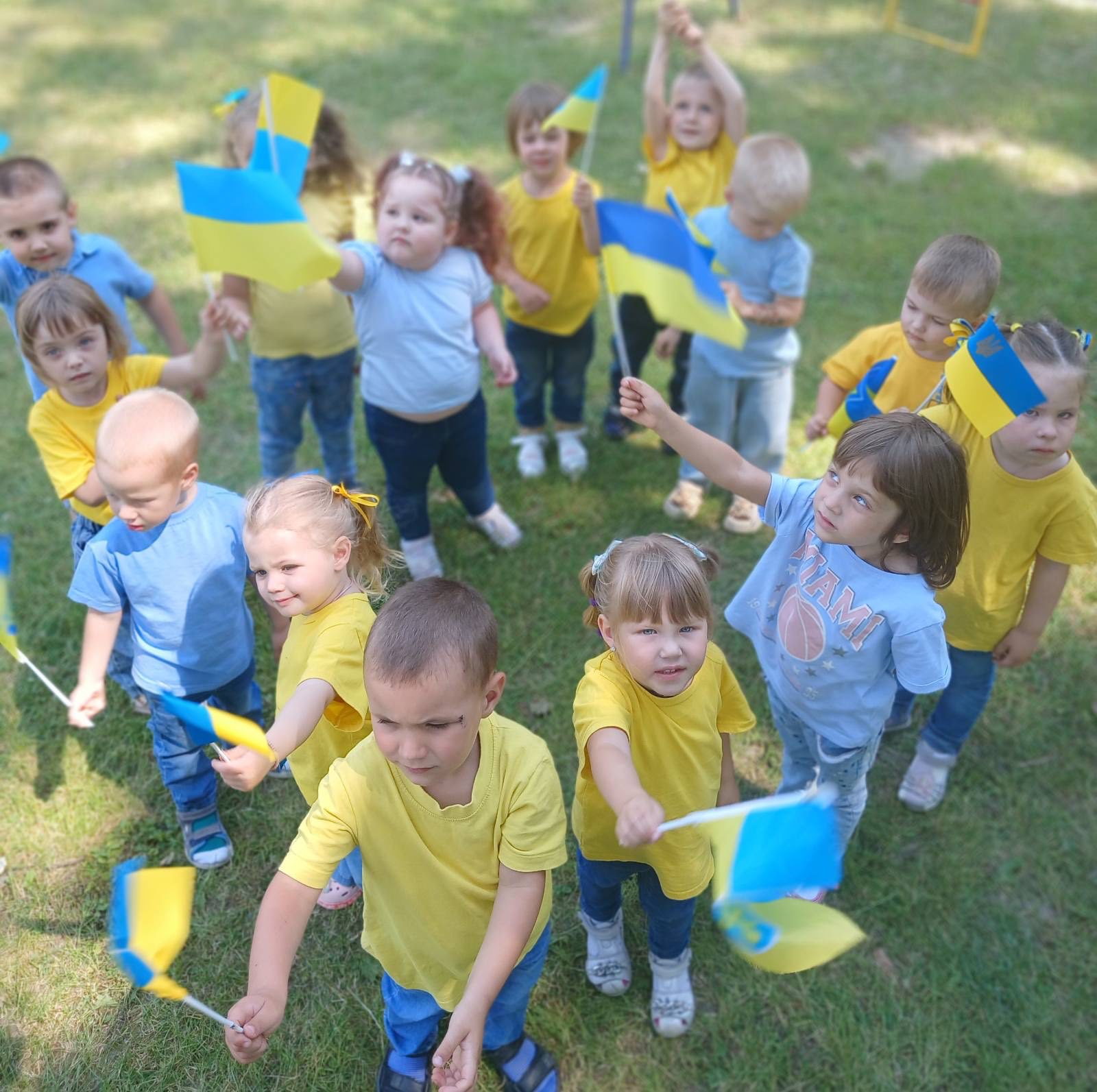 Фото без опису