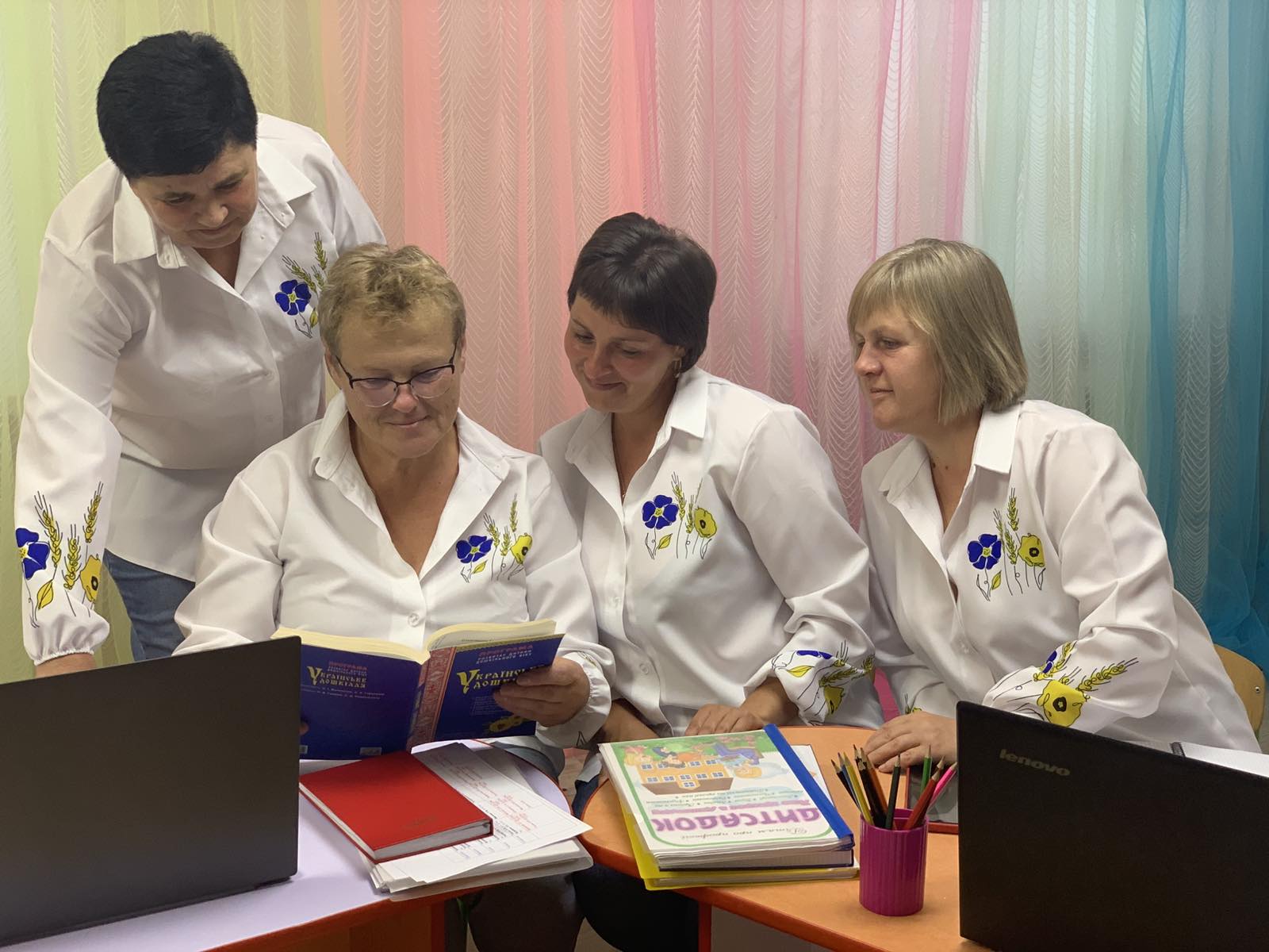 Фото без опису