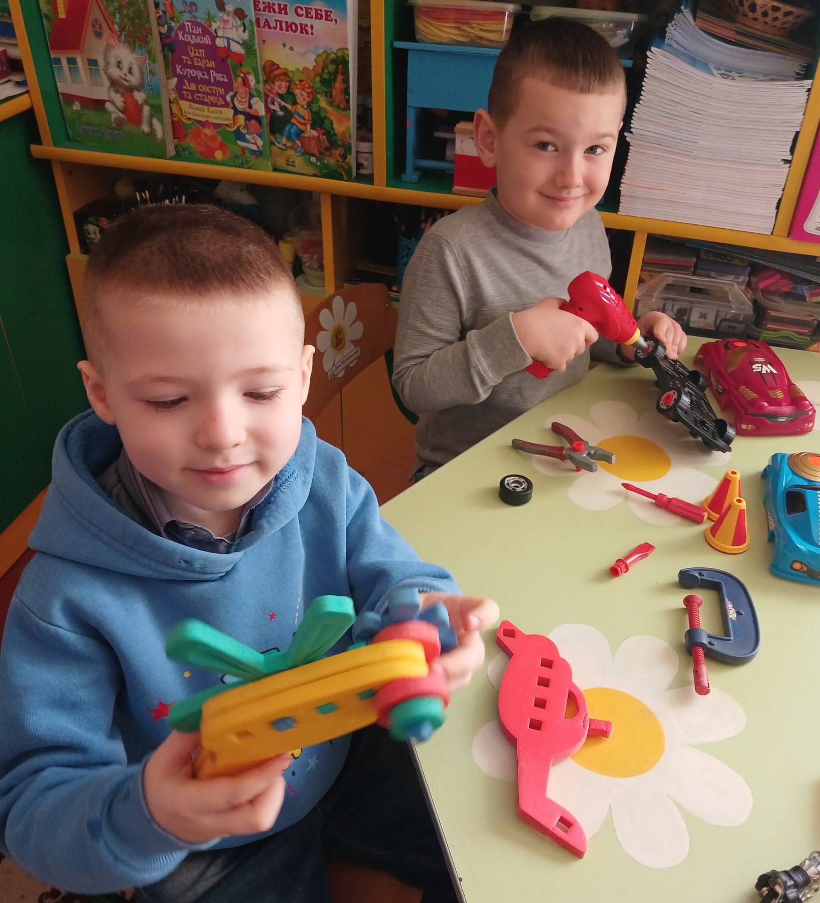 Фото без опису