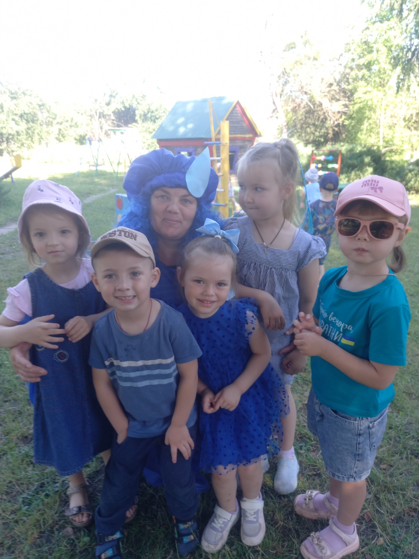 Фото без опису