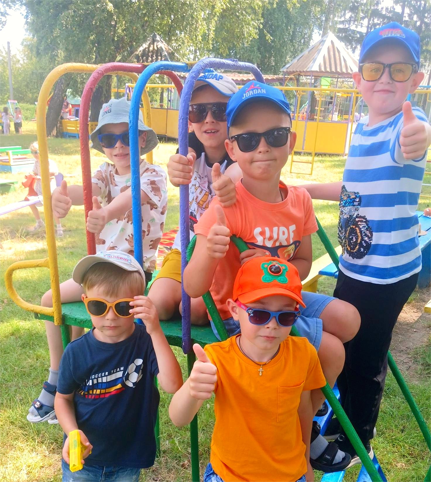 Фото без опису