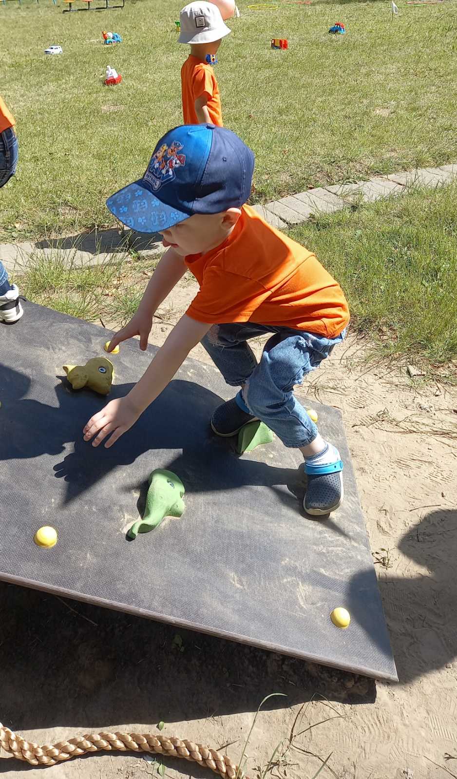 Фото без опису