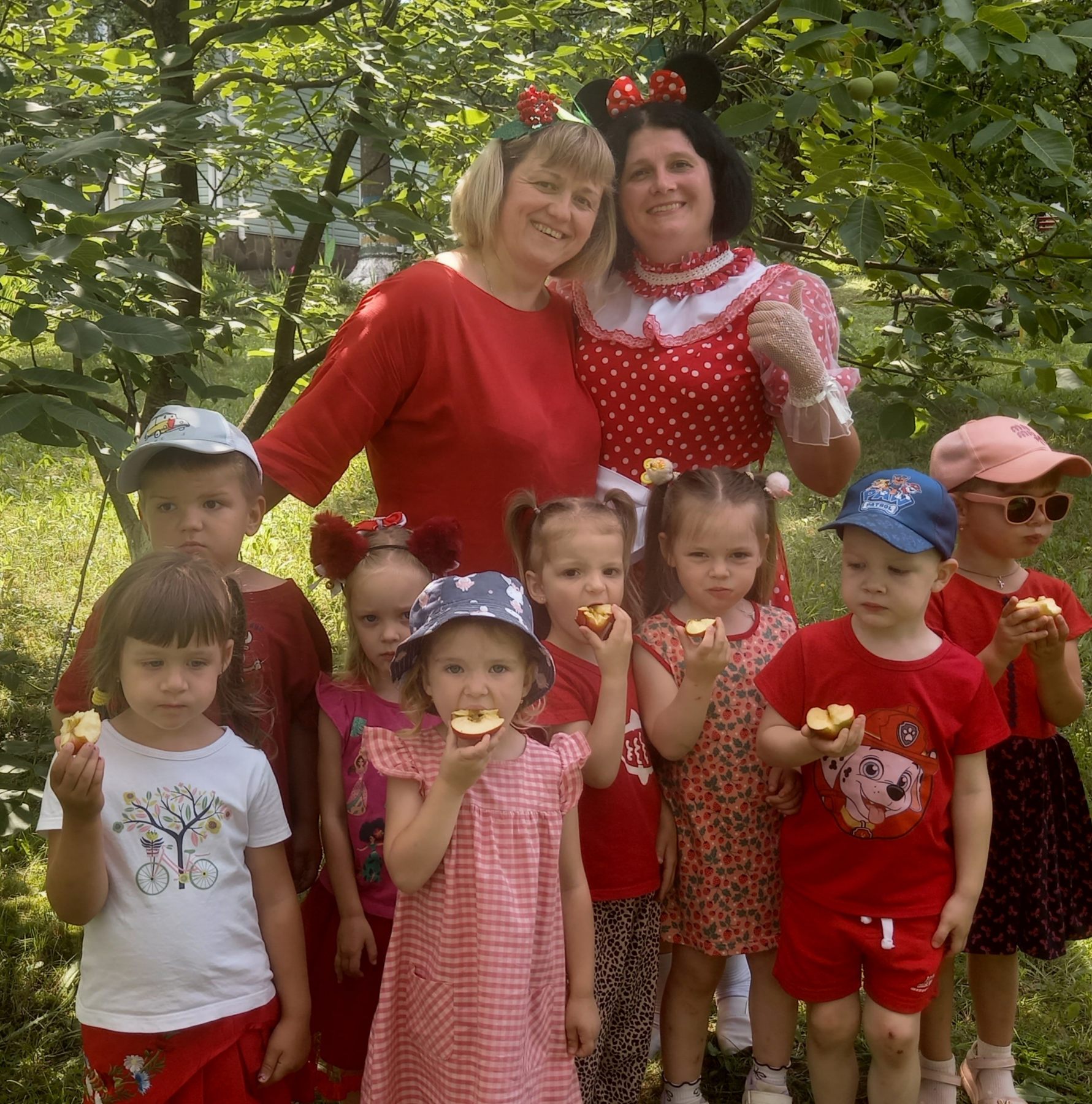 Фото без опису