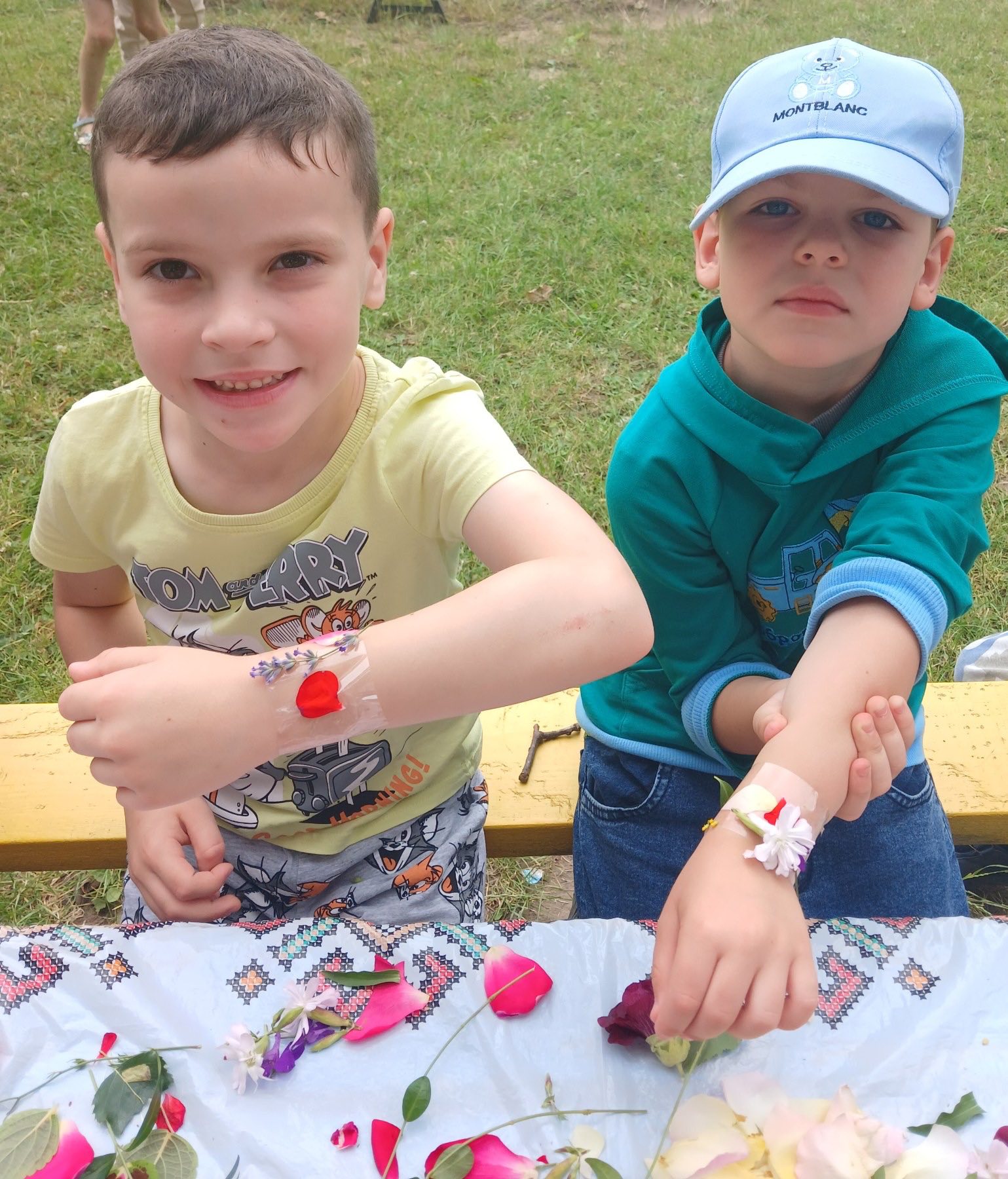 Фото без опису