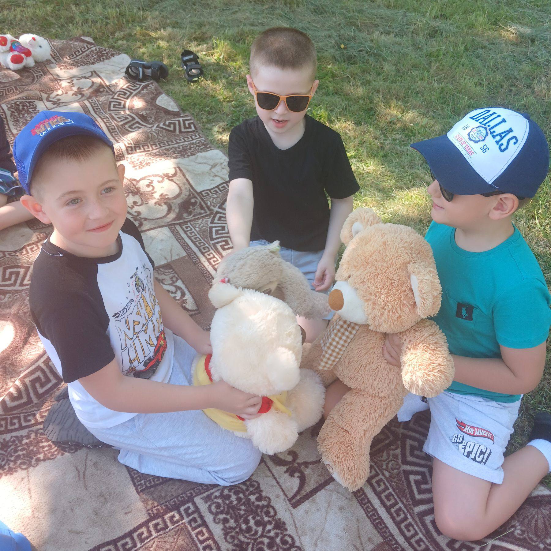 Фото без опису