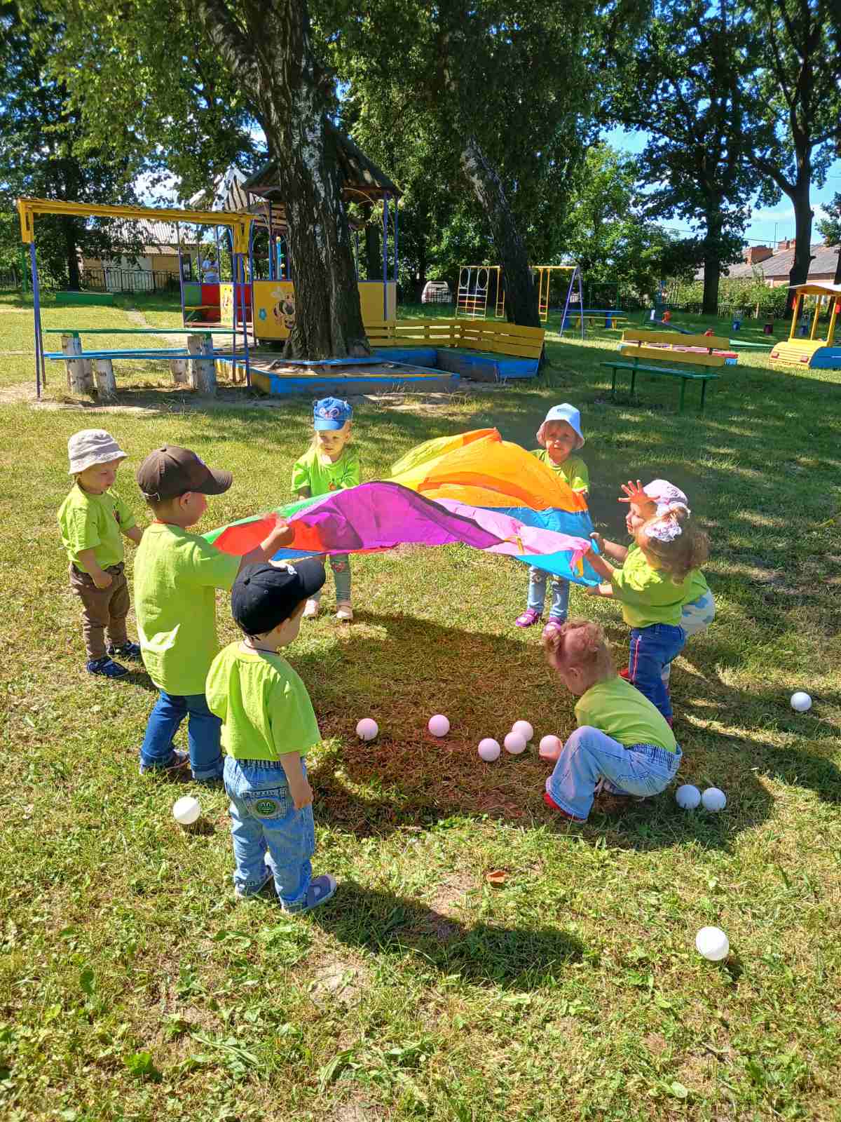 Фото без опису