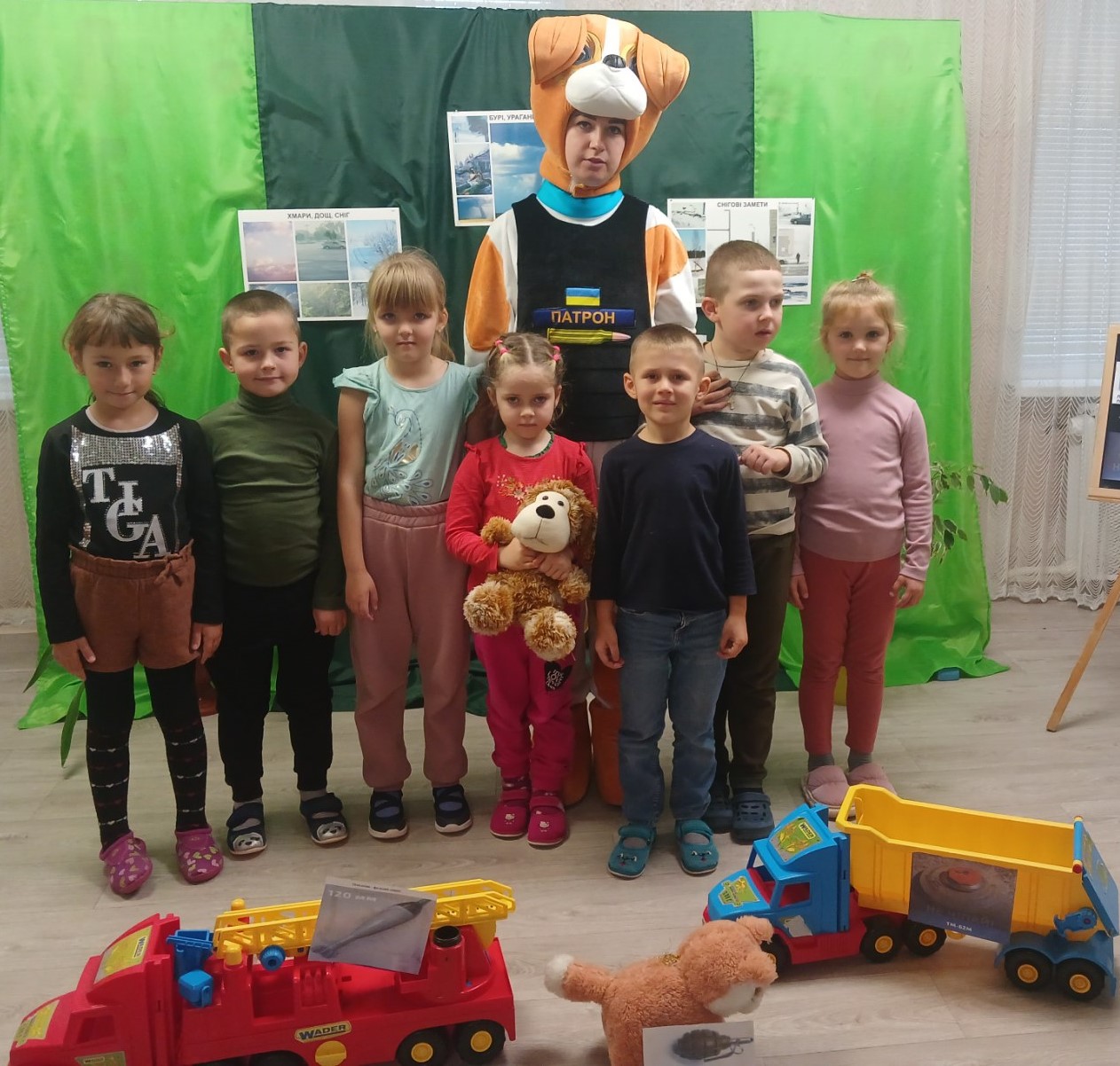 Фото без опису