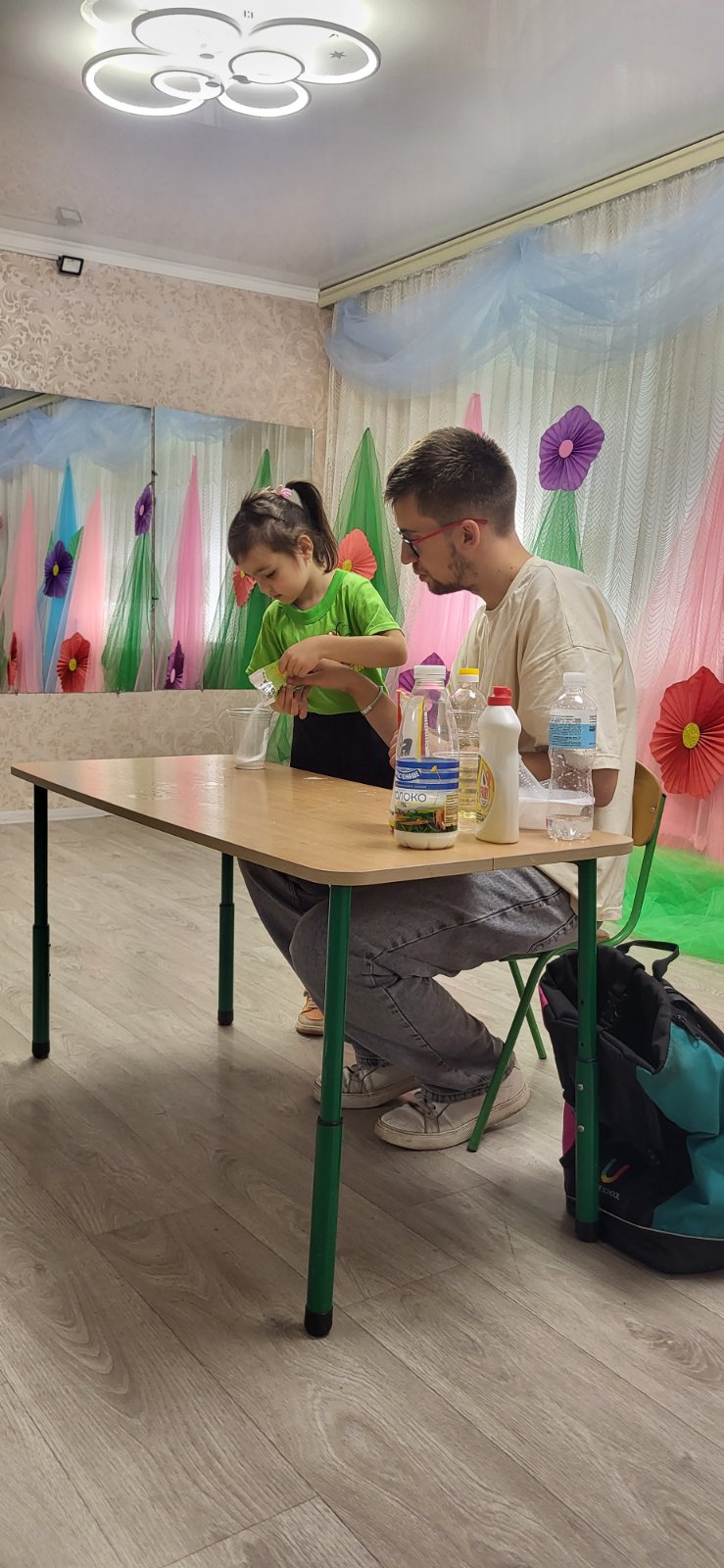 Фото без опису