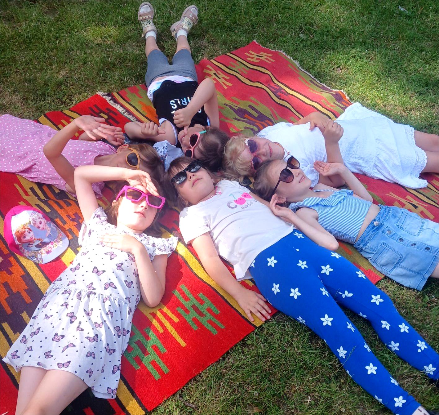 Фото без опису