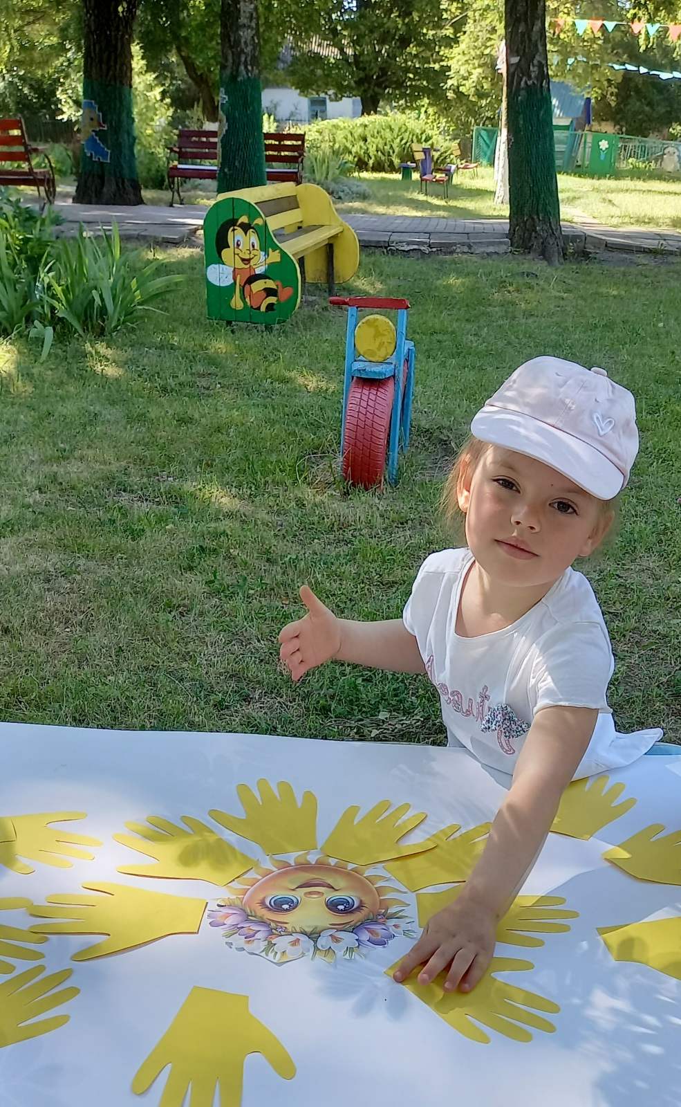 Фото без опису