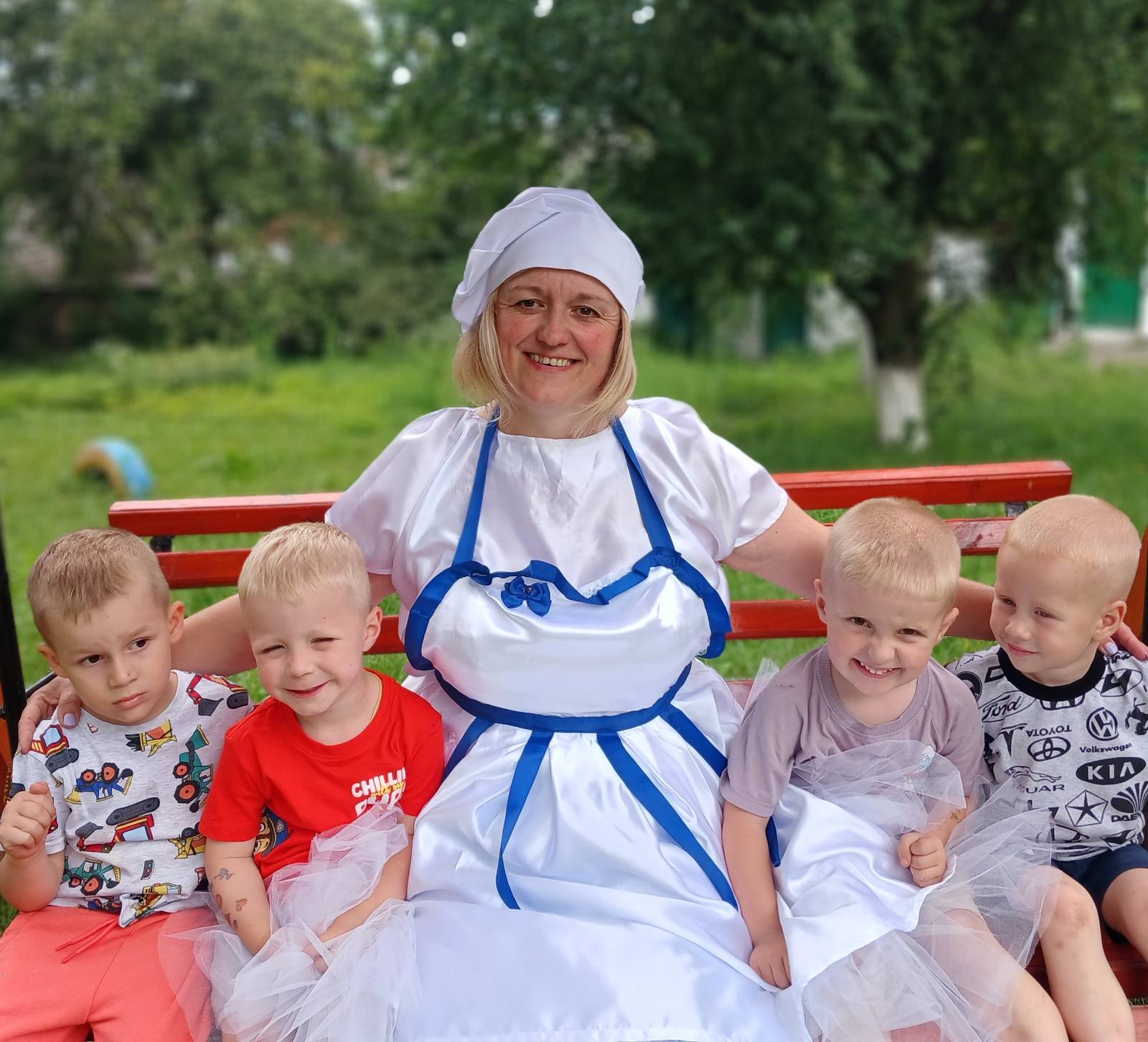 Фото без опису