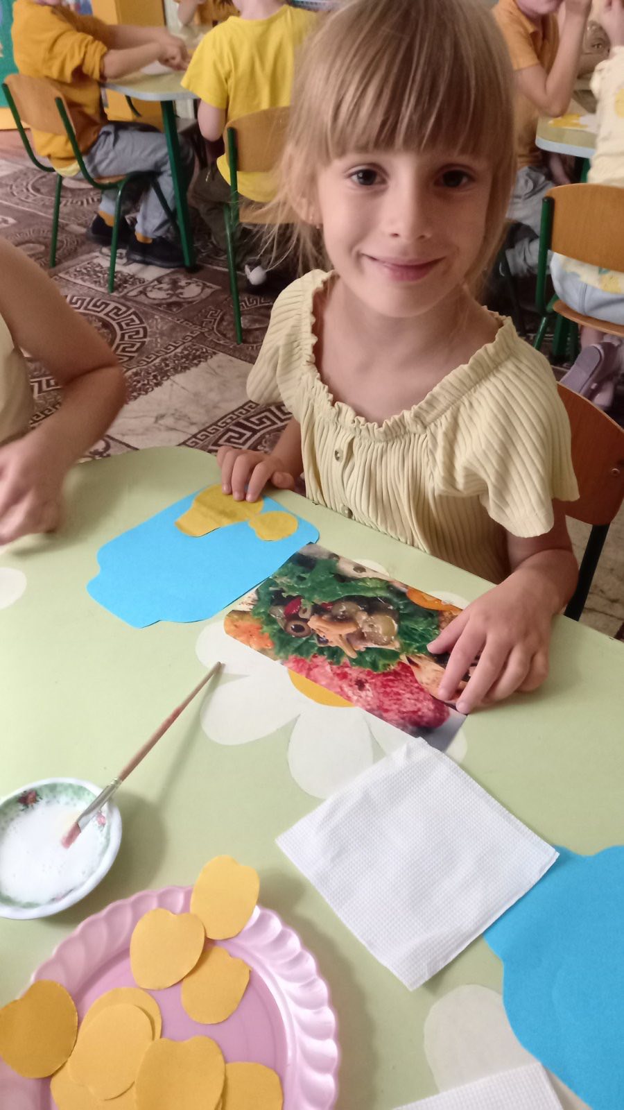 Фото без опису