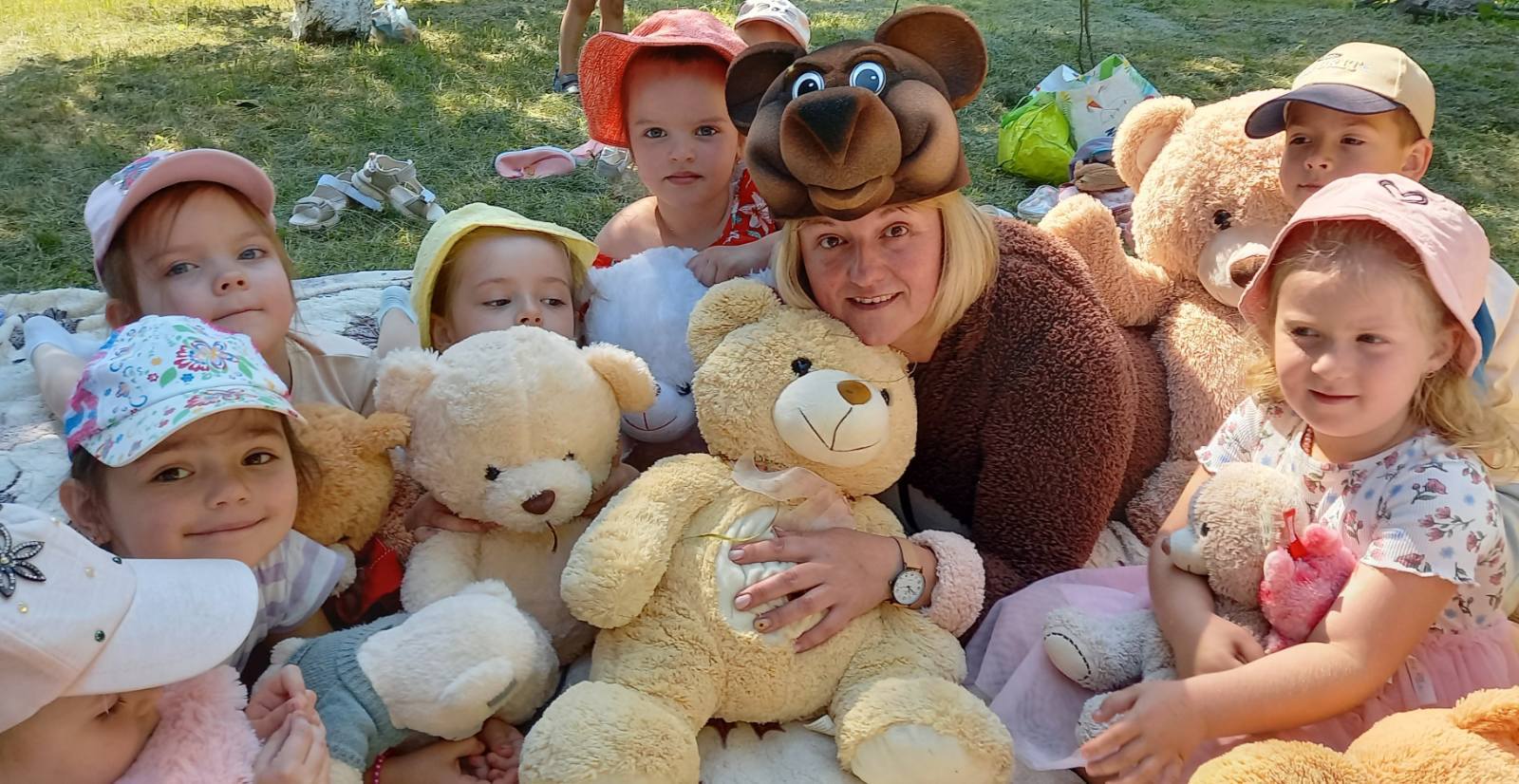 Фото без опису