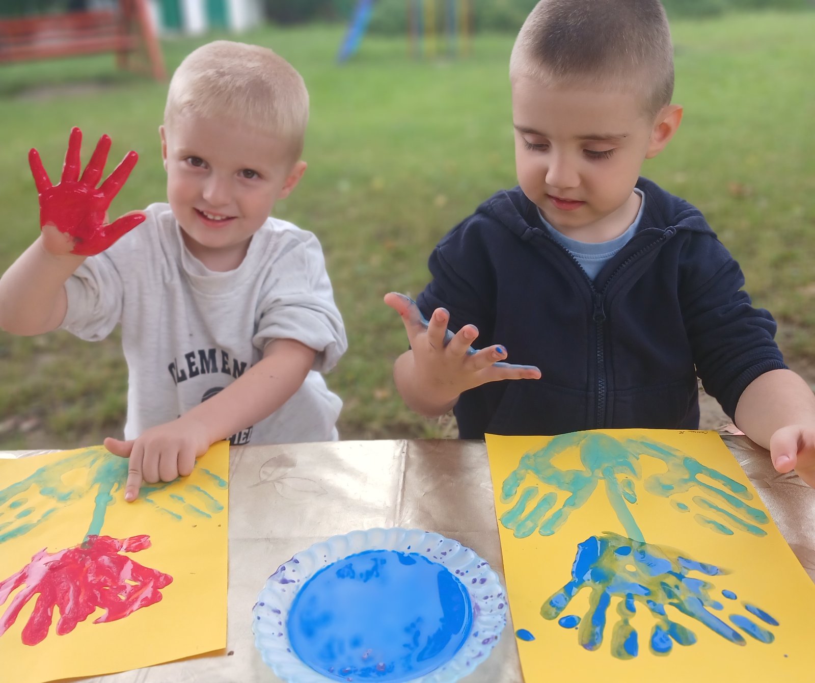 Фото без опису