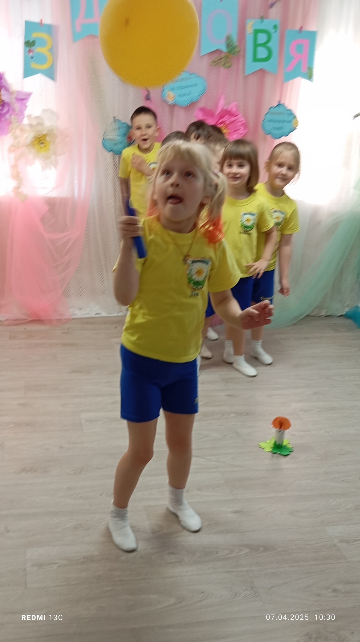 Фото без опису