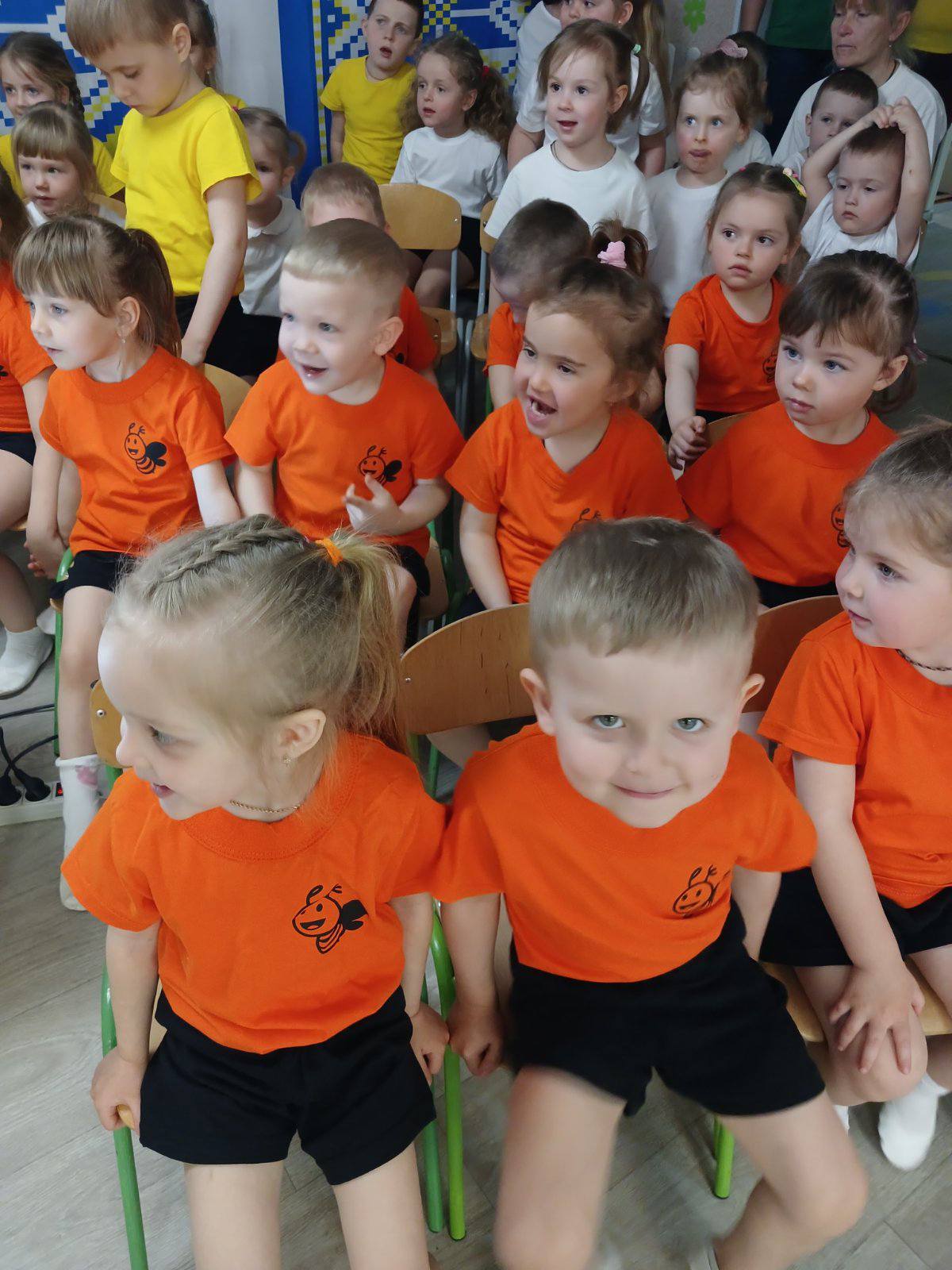 Фото без опису