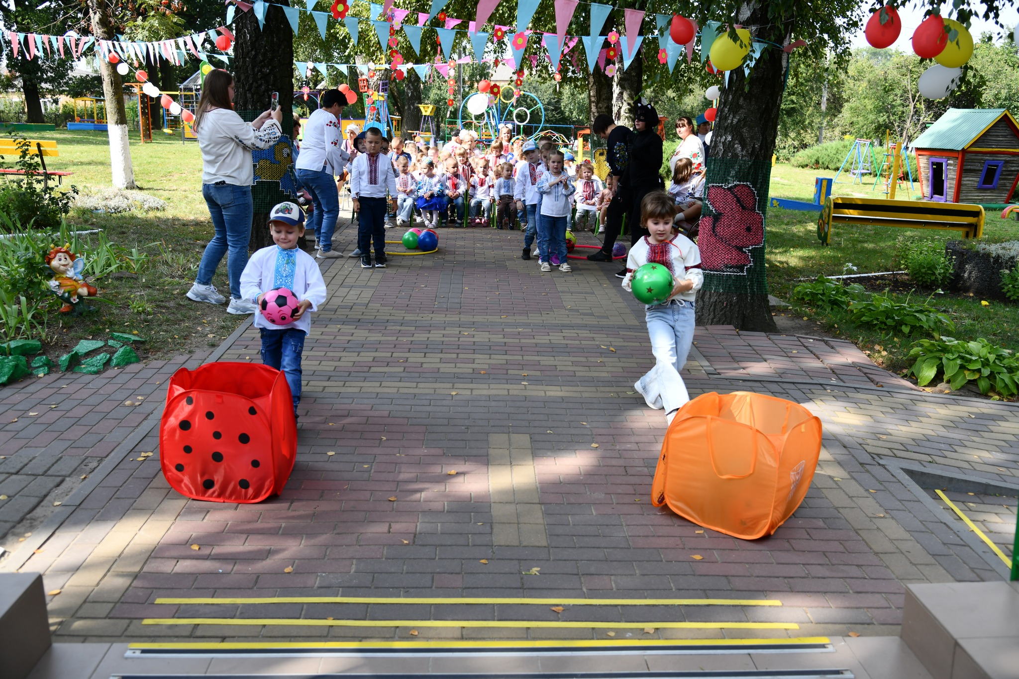 Фото без опису