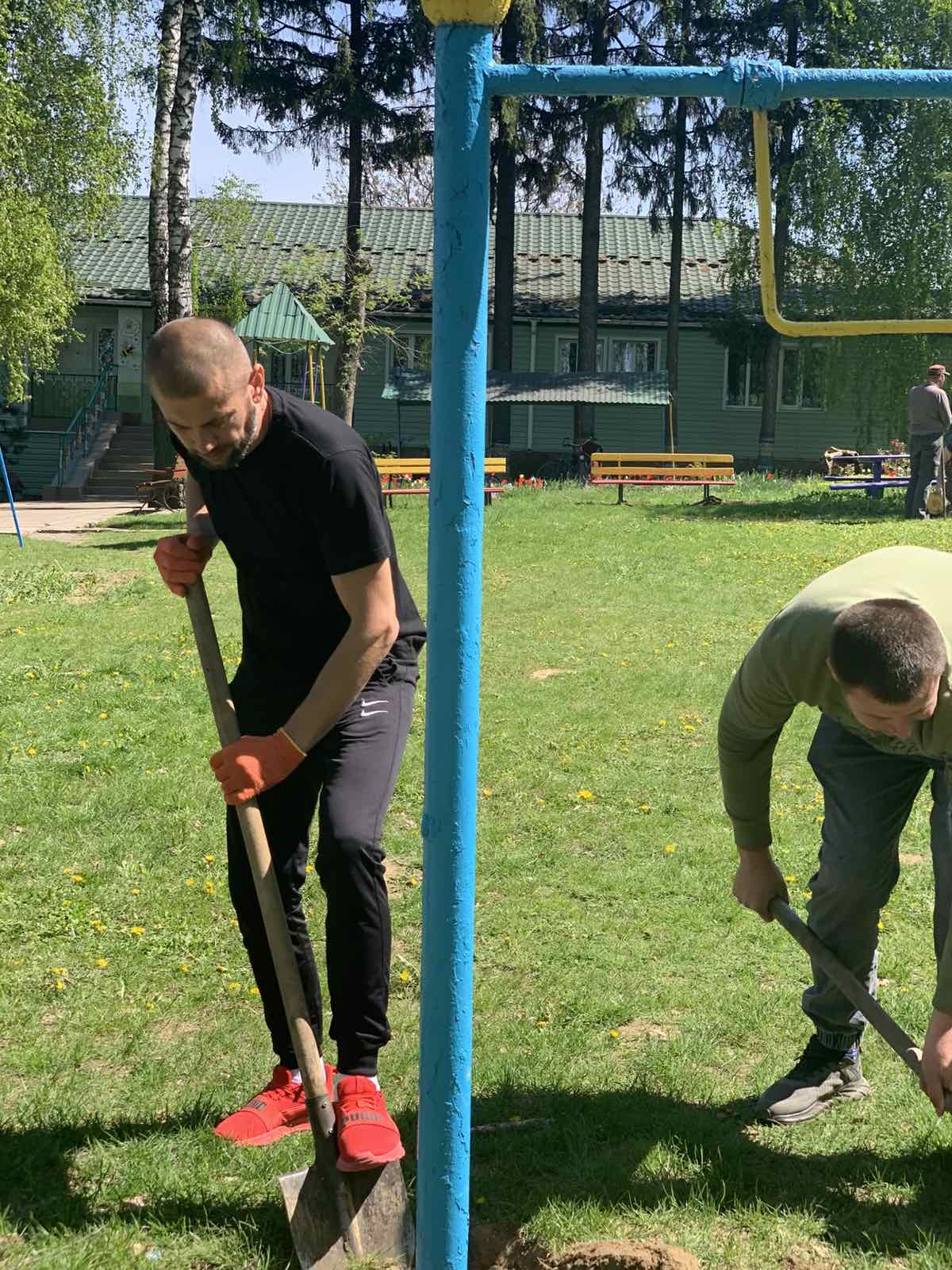 Фото без опису