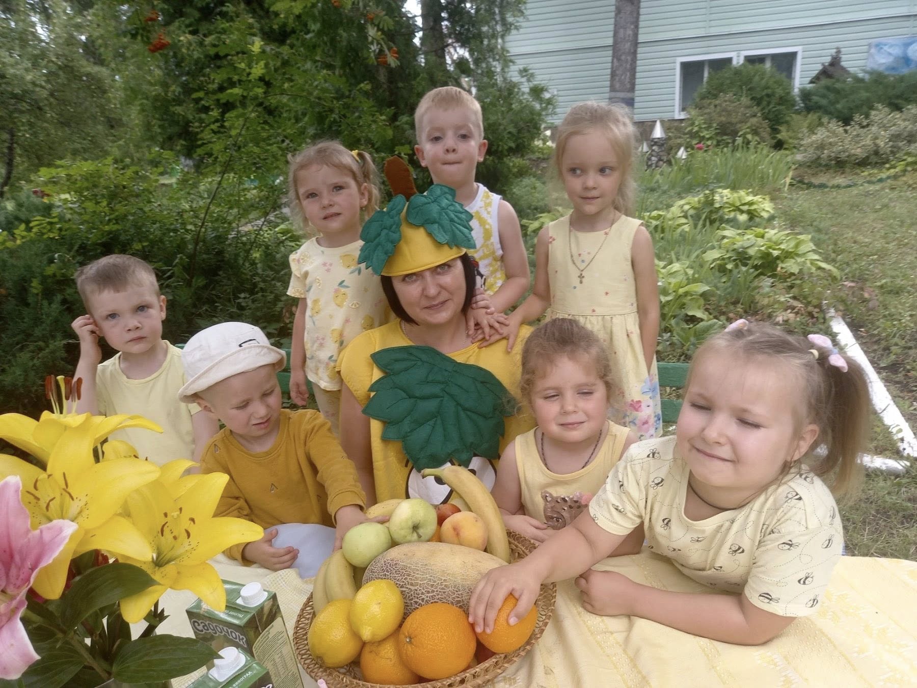 Фото без опису