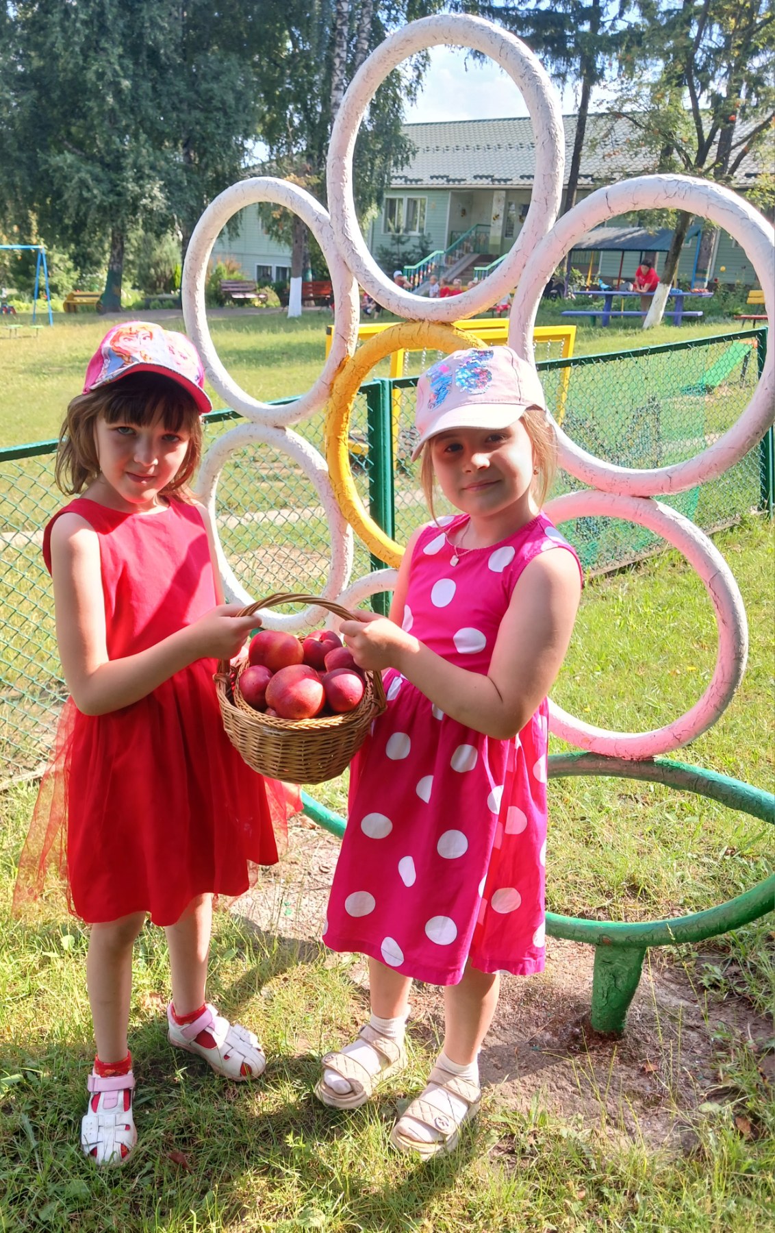 Фото без опису