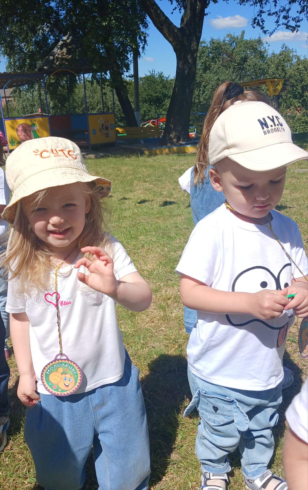 Фото без опису