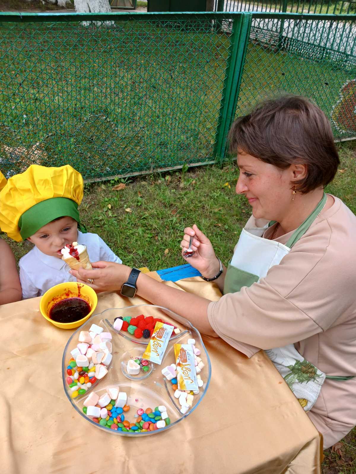 Фото без опису