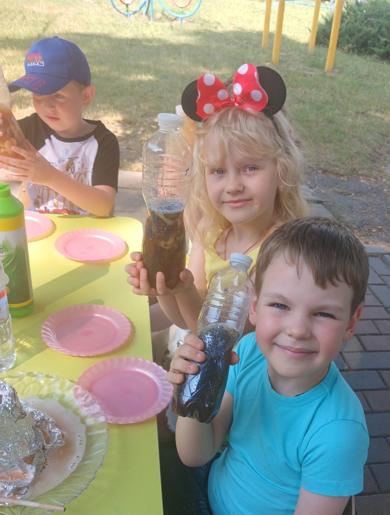 Фото без опису