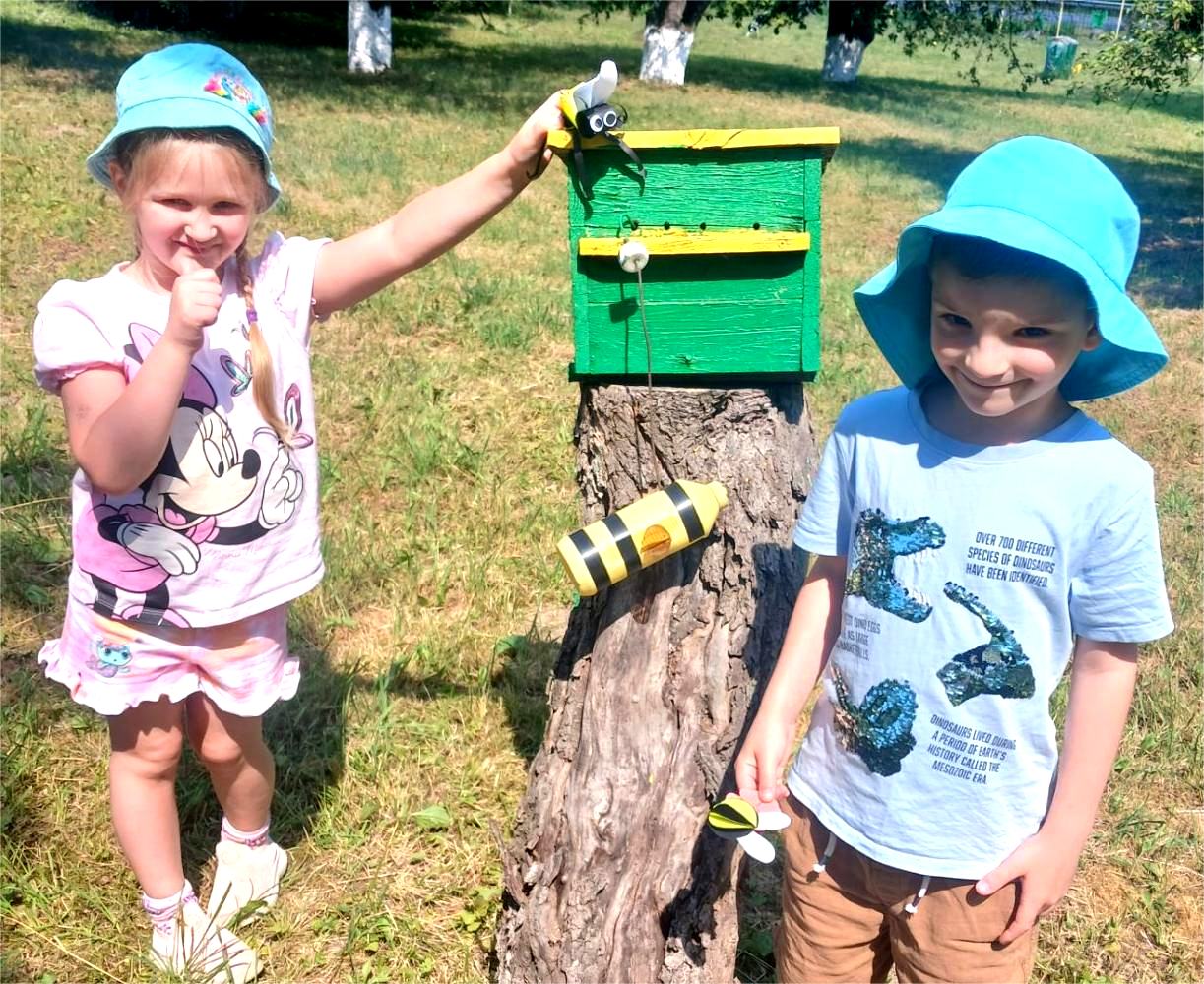 Фото без опису