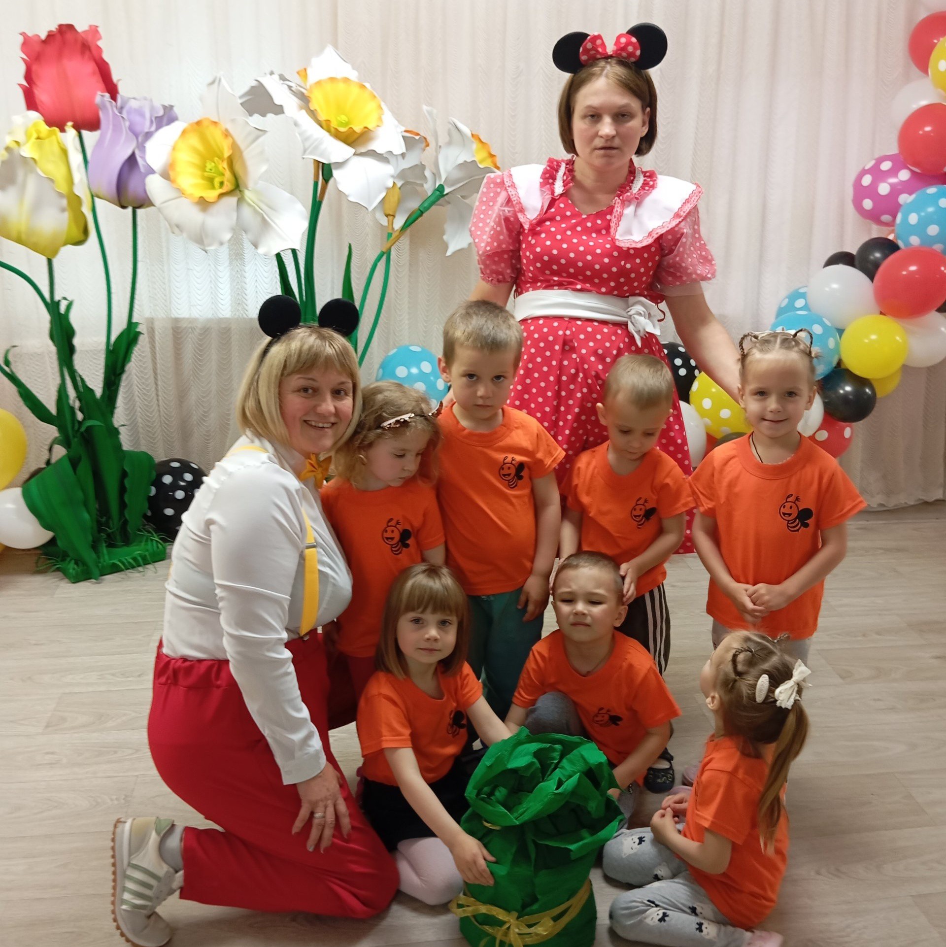 Фото без опису