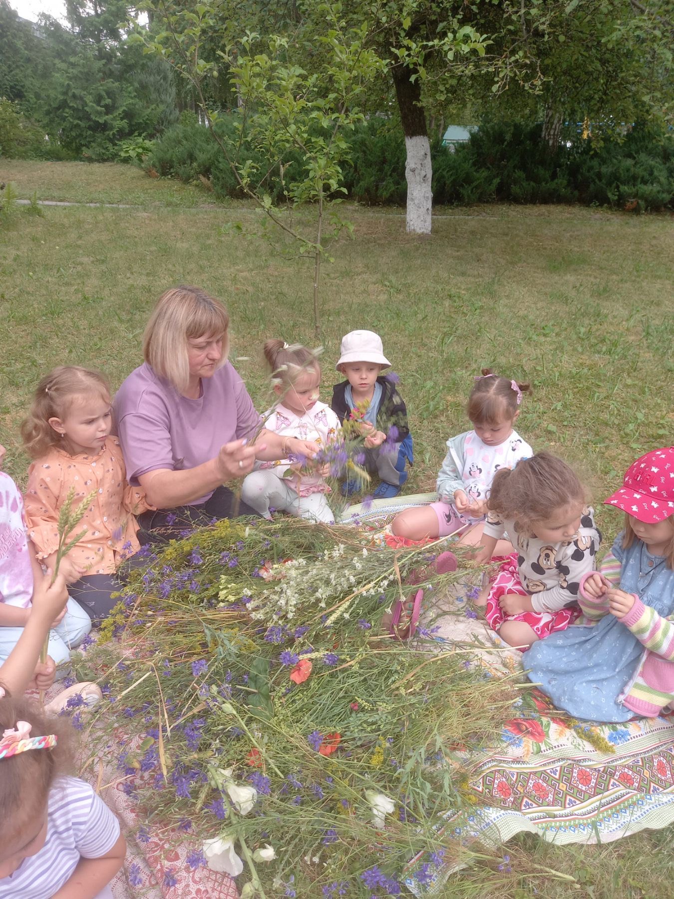 Фото без опису