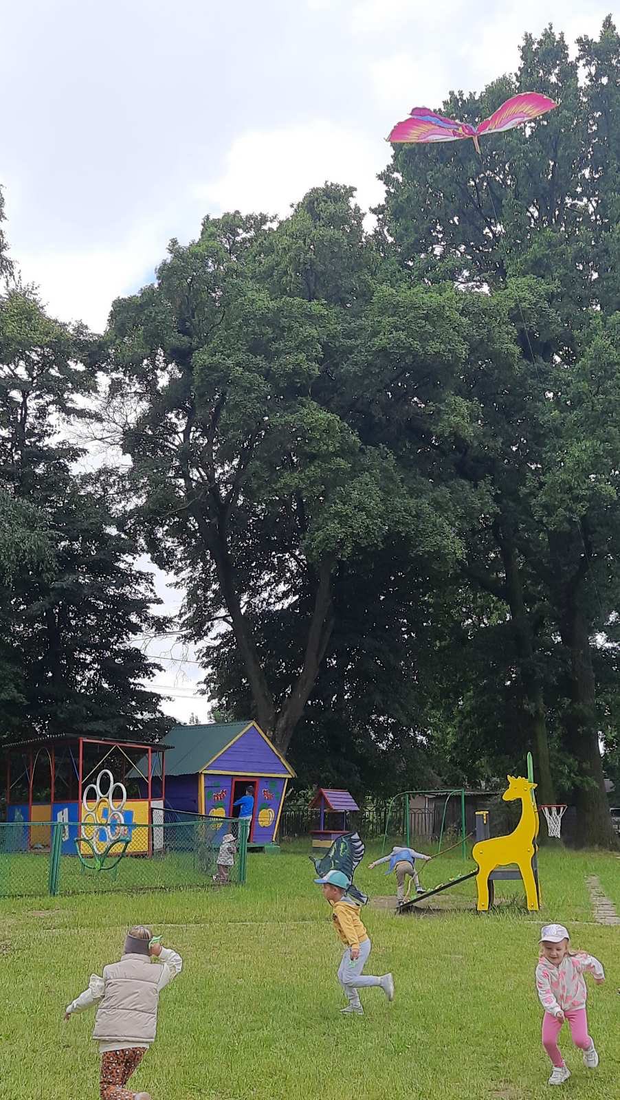 Фото без опису