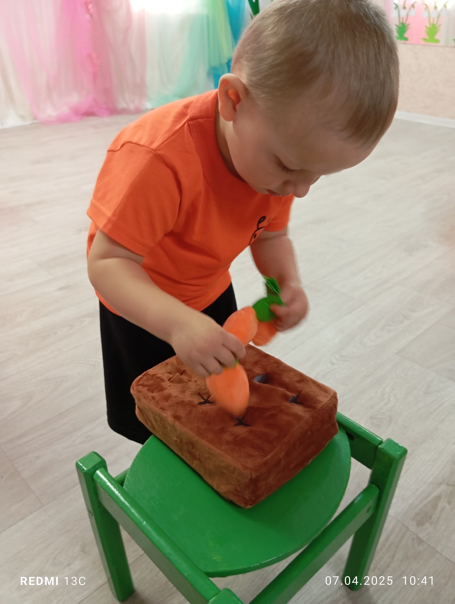 Фото без опису