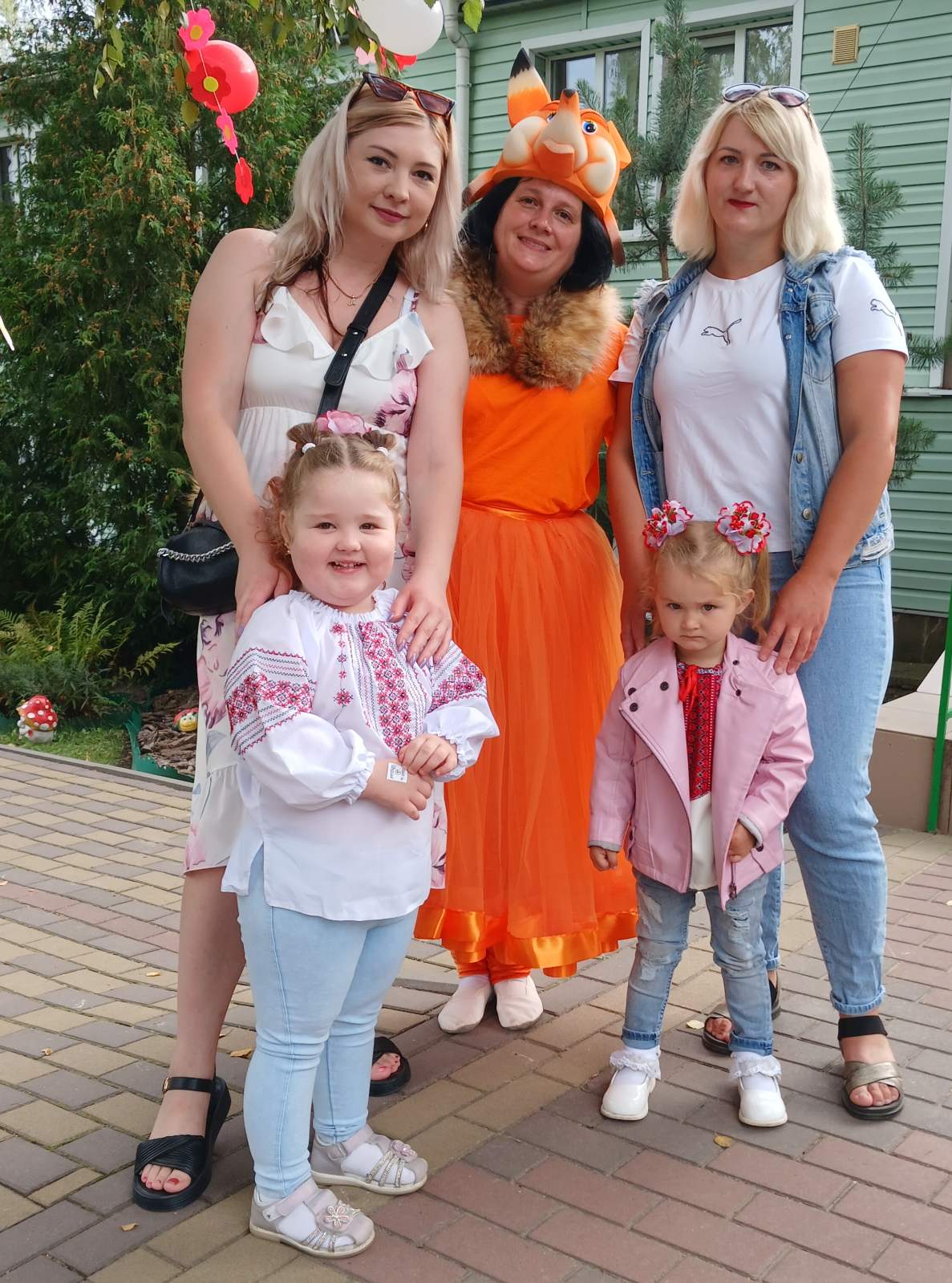 Фото без опису